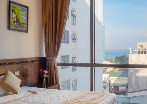 Holiday Central Nha Trang