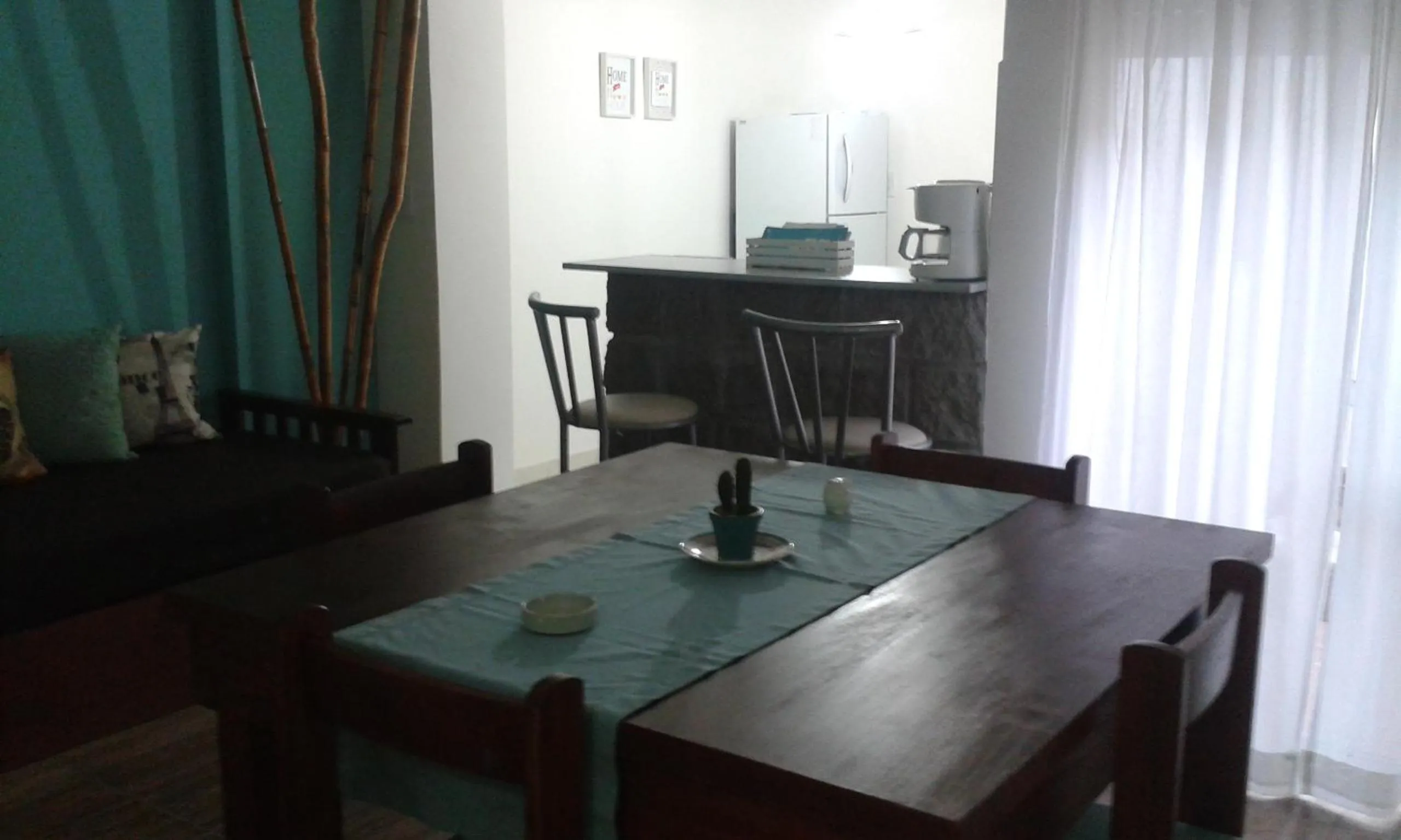Restaurant/places to eat in Departamento De La Costa