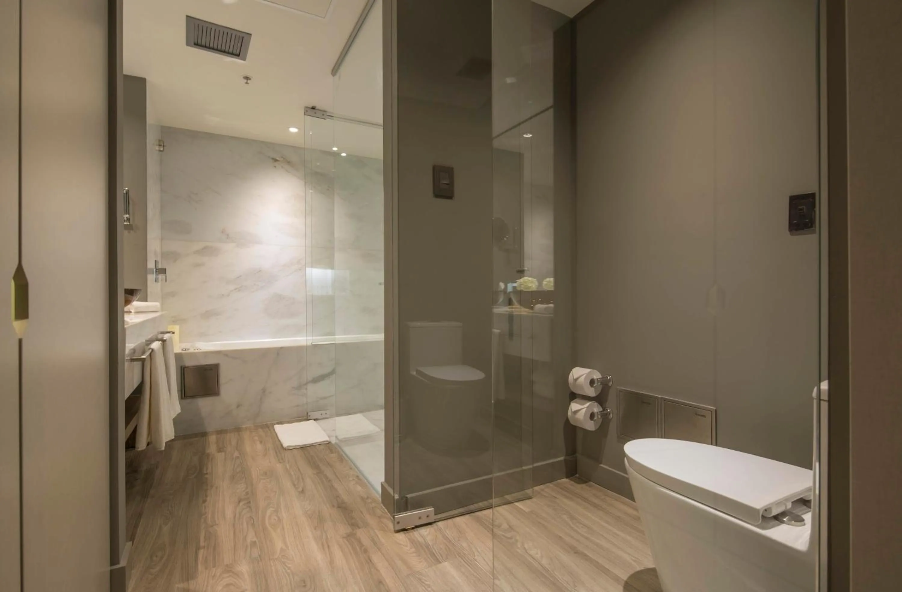 Bath in Movich Buro 51