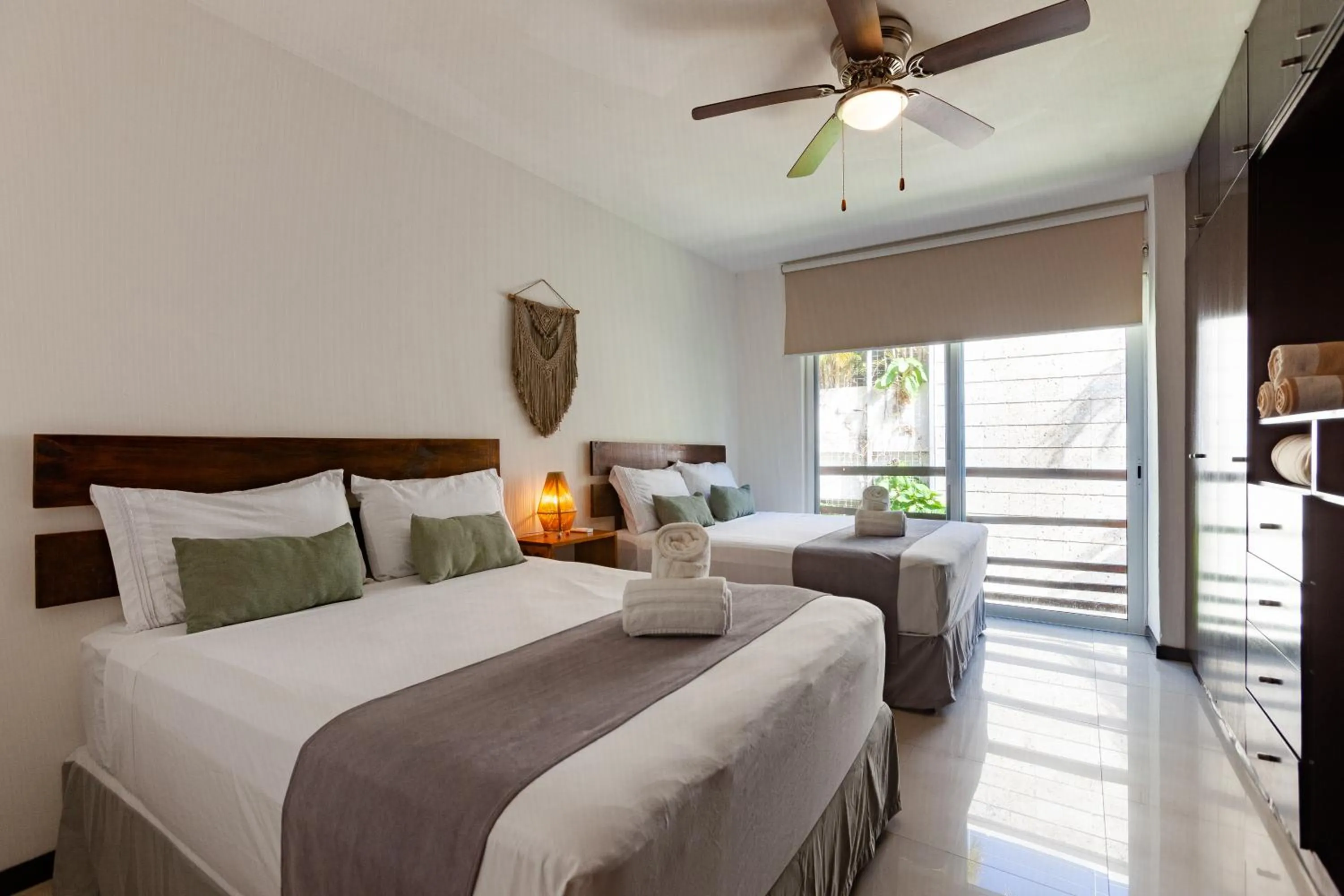 Bed in Via Tendenza Condos