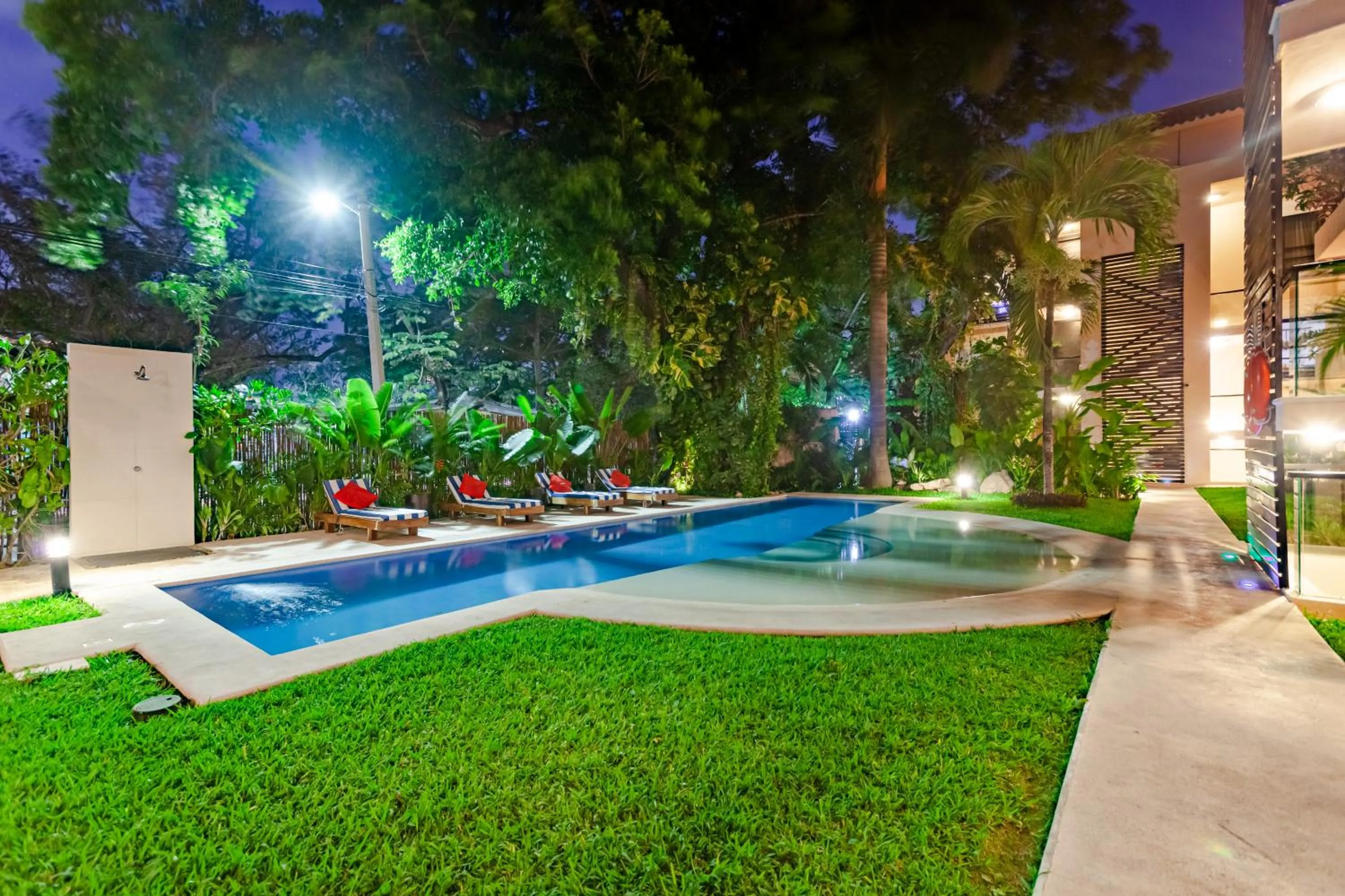 Night in Via Tendenza Condos