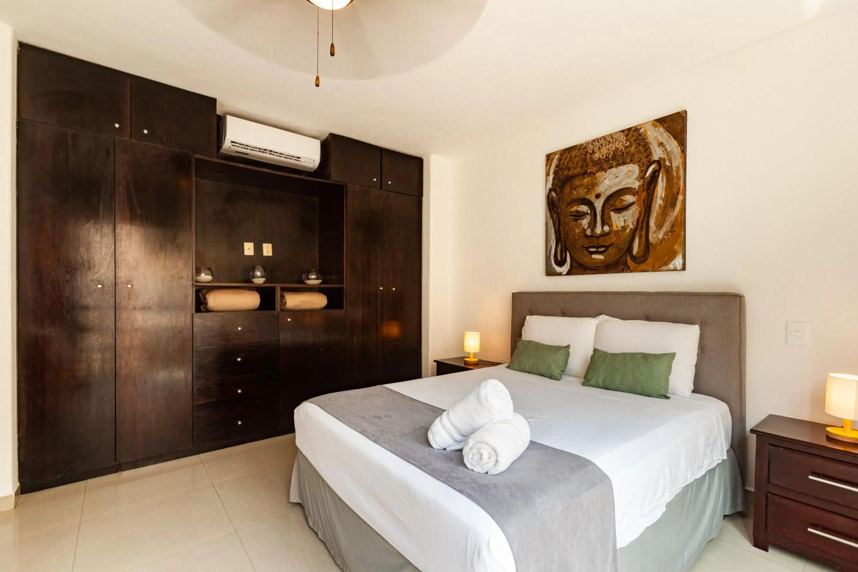 Bed in Via Tendenza Condos