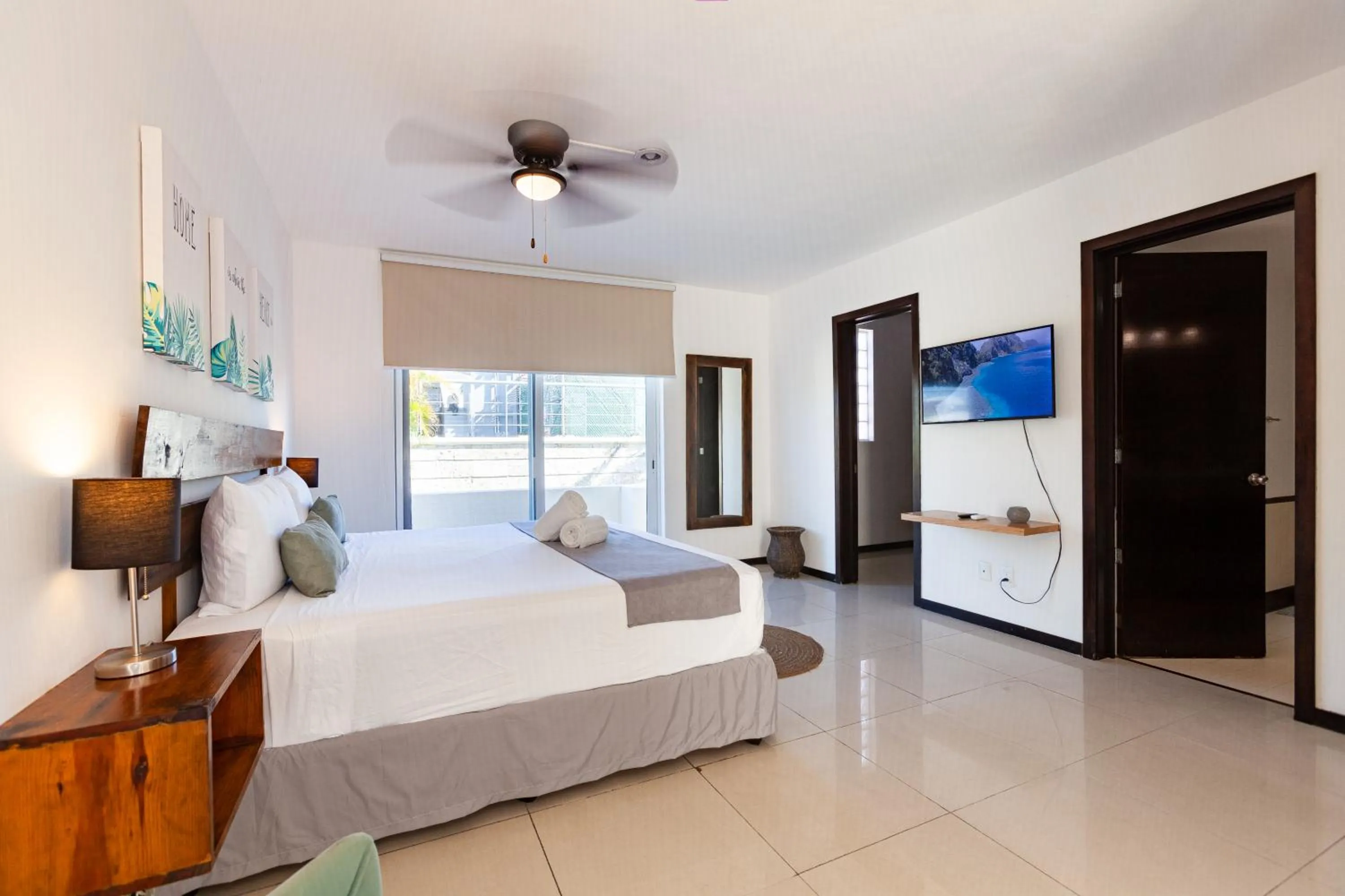 Bed in Via Tendenza Condos