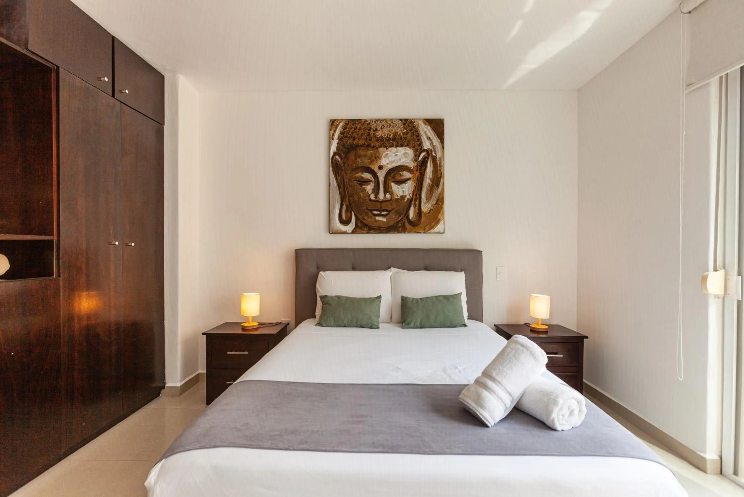 Bed in Via Tendenza Condos