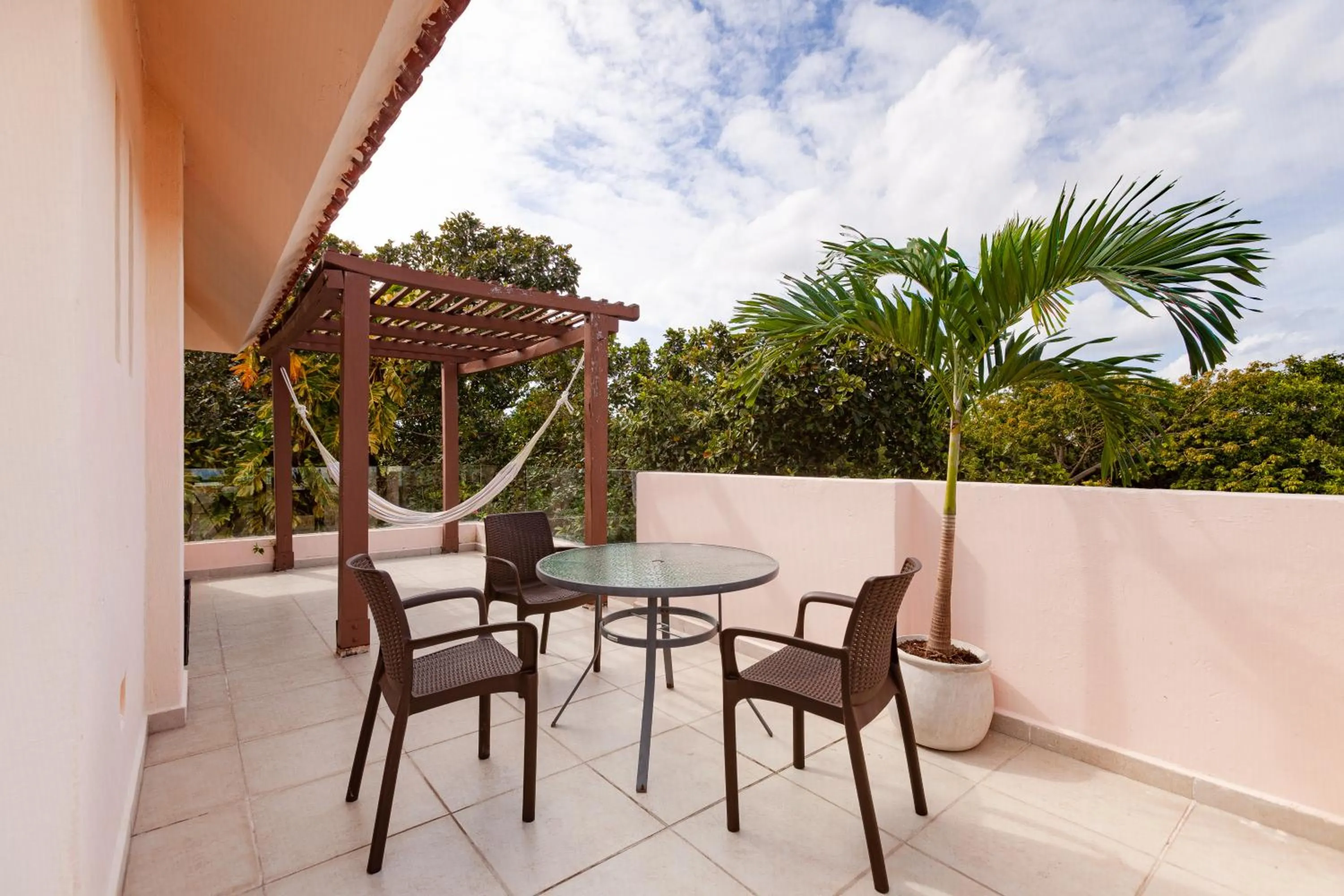 Day in Via Tendenza Condos