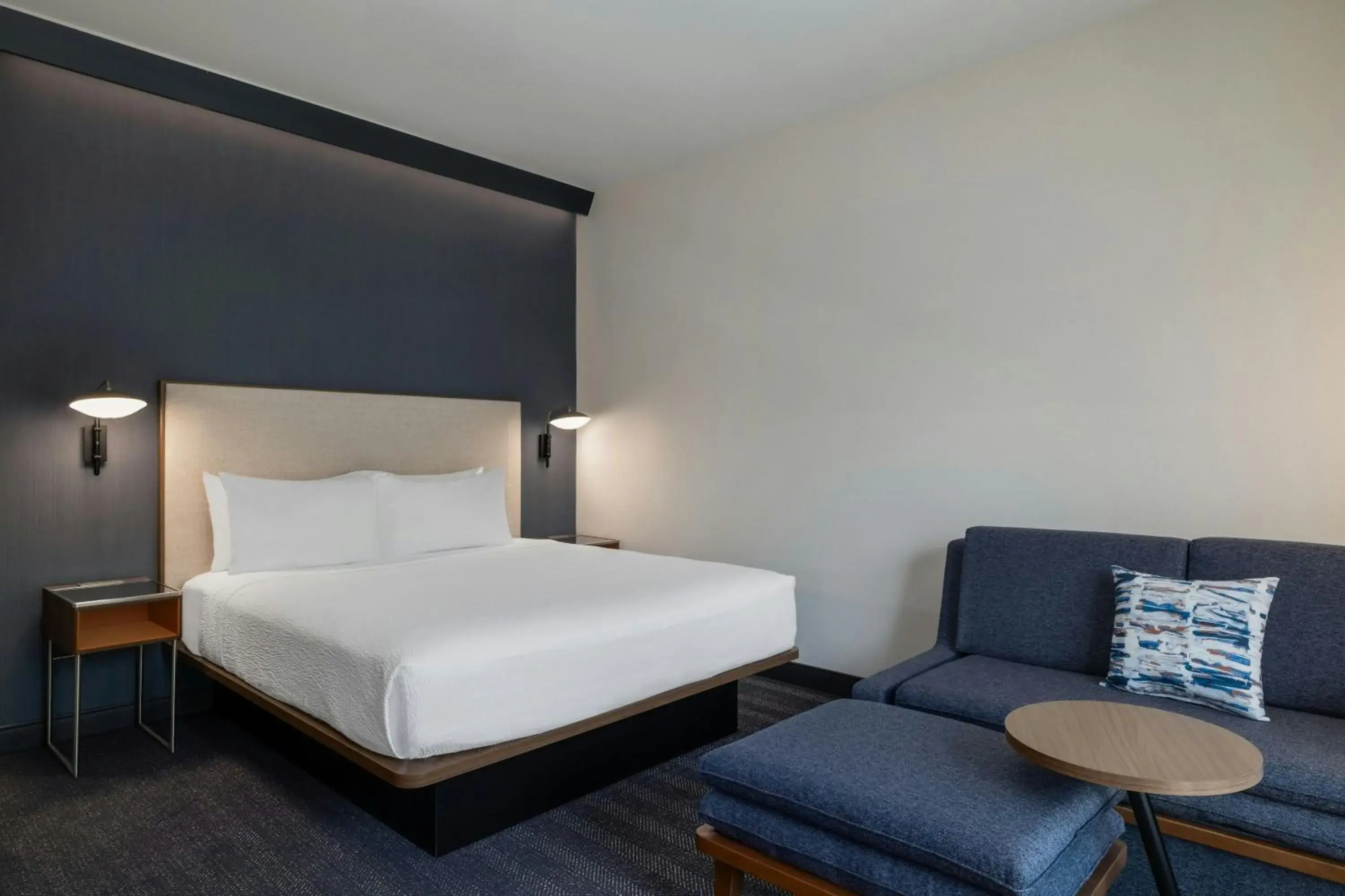 King Room in Courtyard by Marriott Southern Pines Aberdeen King Room in Courtyard by Marriott Southern Pines Aberdeen