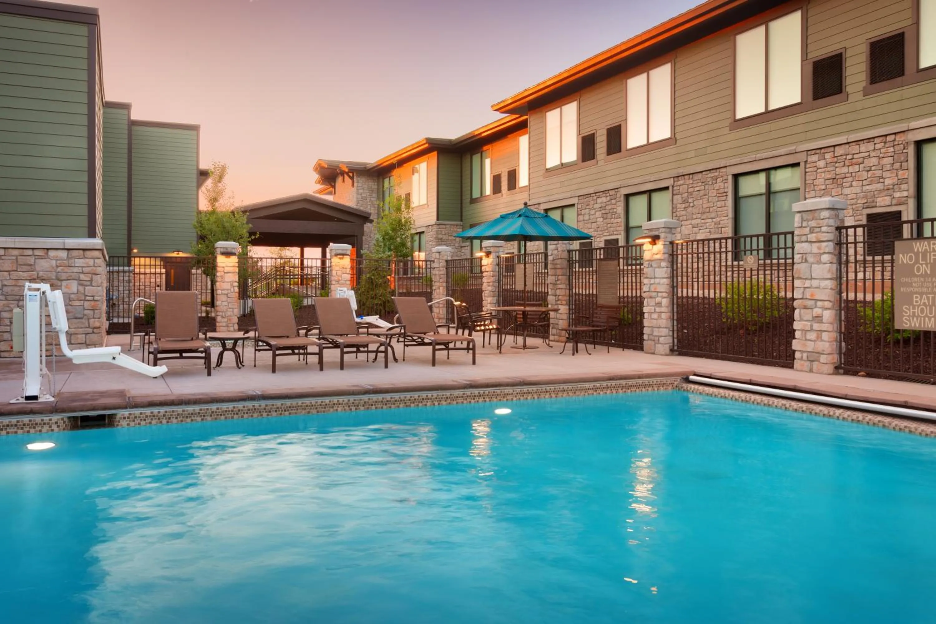 Swimming pool in Hyatt Place Park City