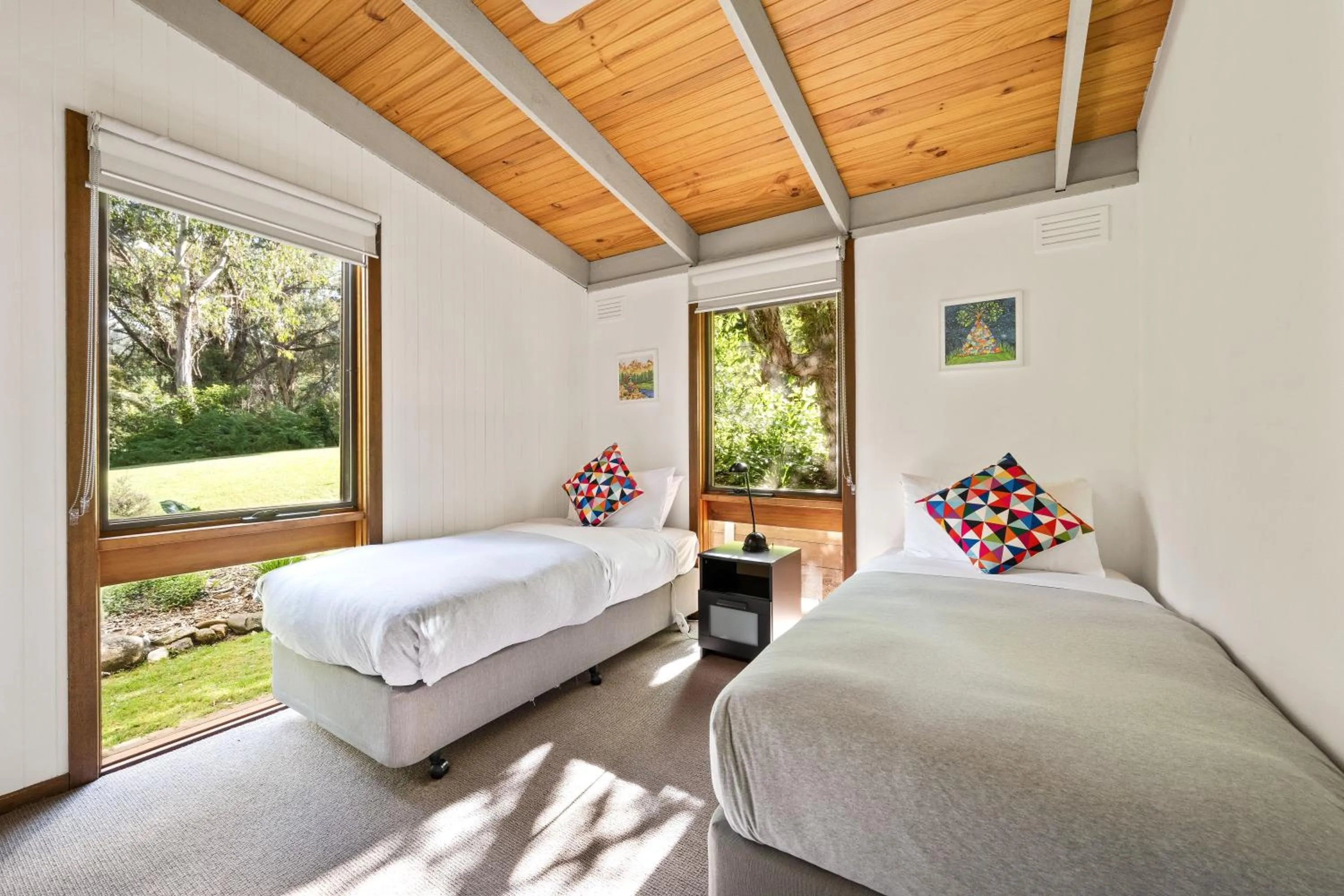 Bed in Kiewa Country Cottages