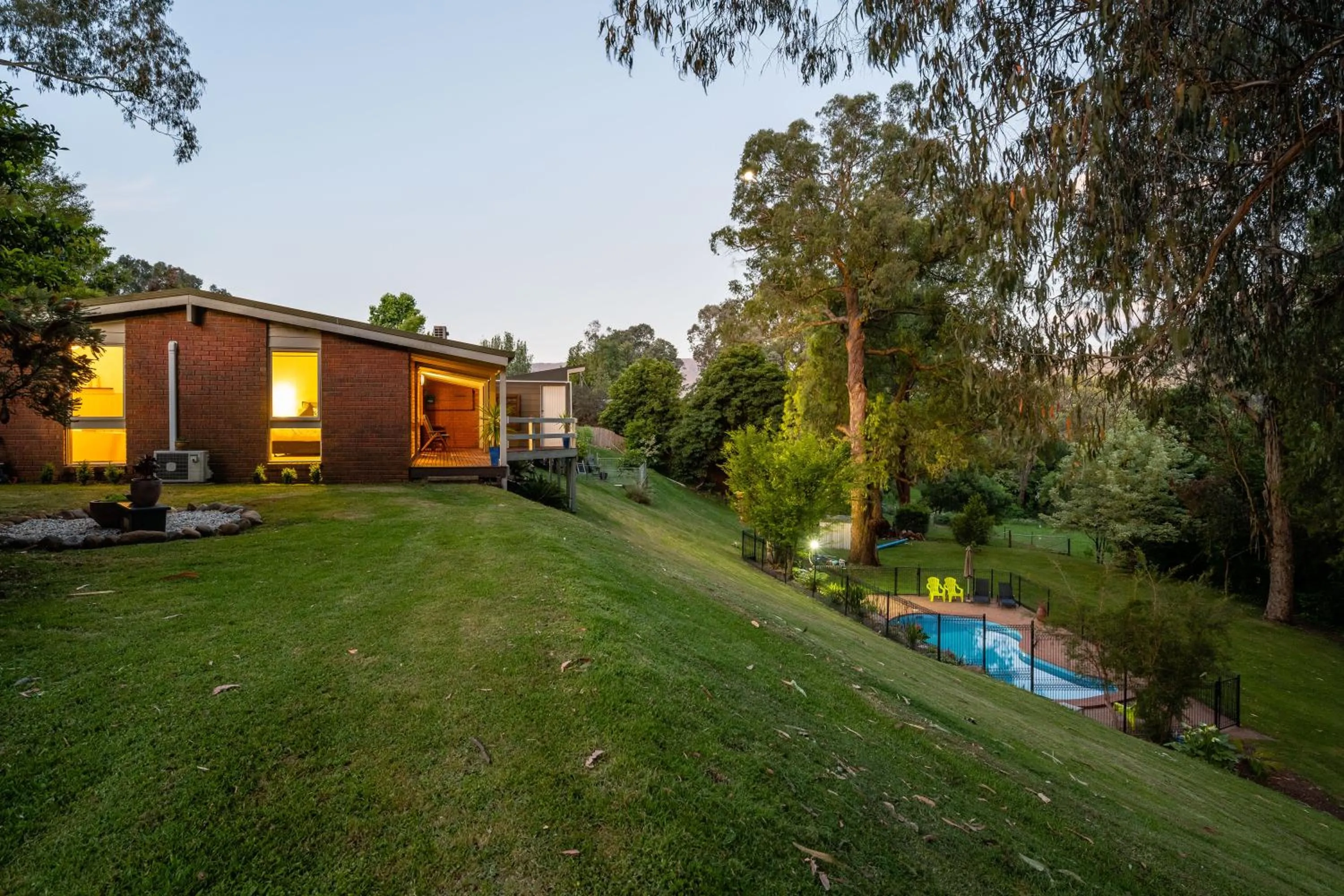 Garden view in Kiewa Country Cottages