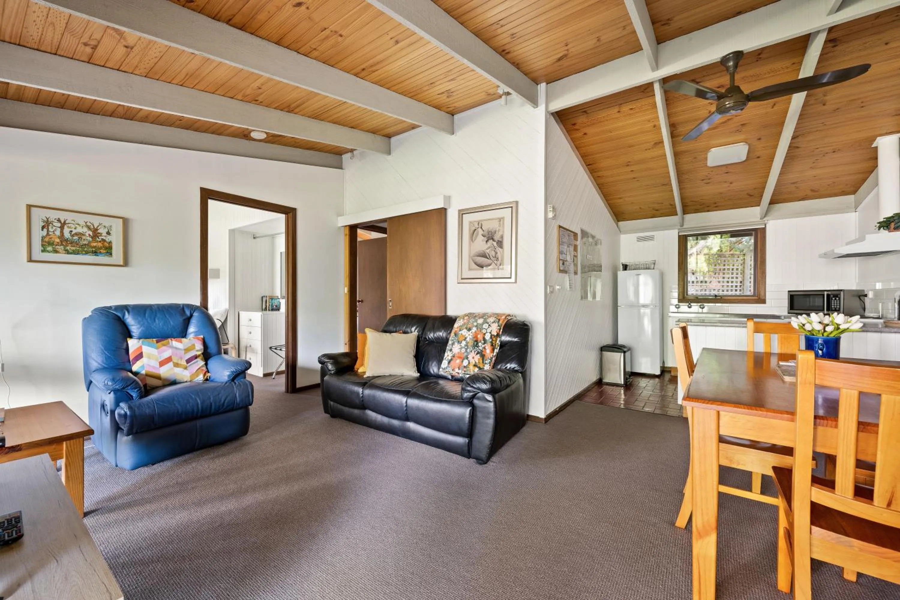Living room in Kiewa Country Cottages