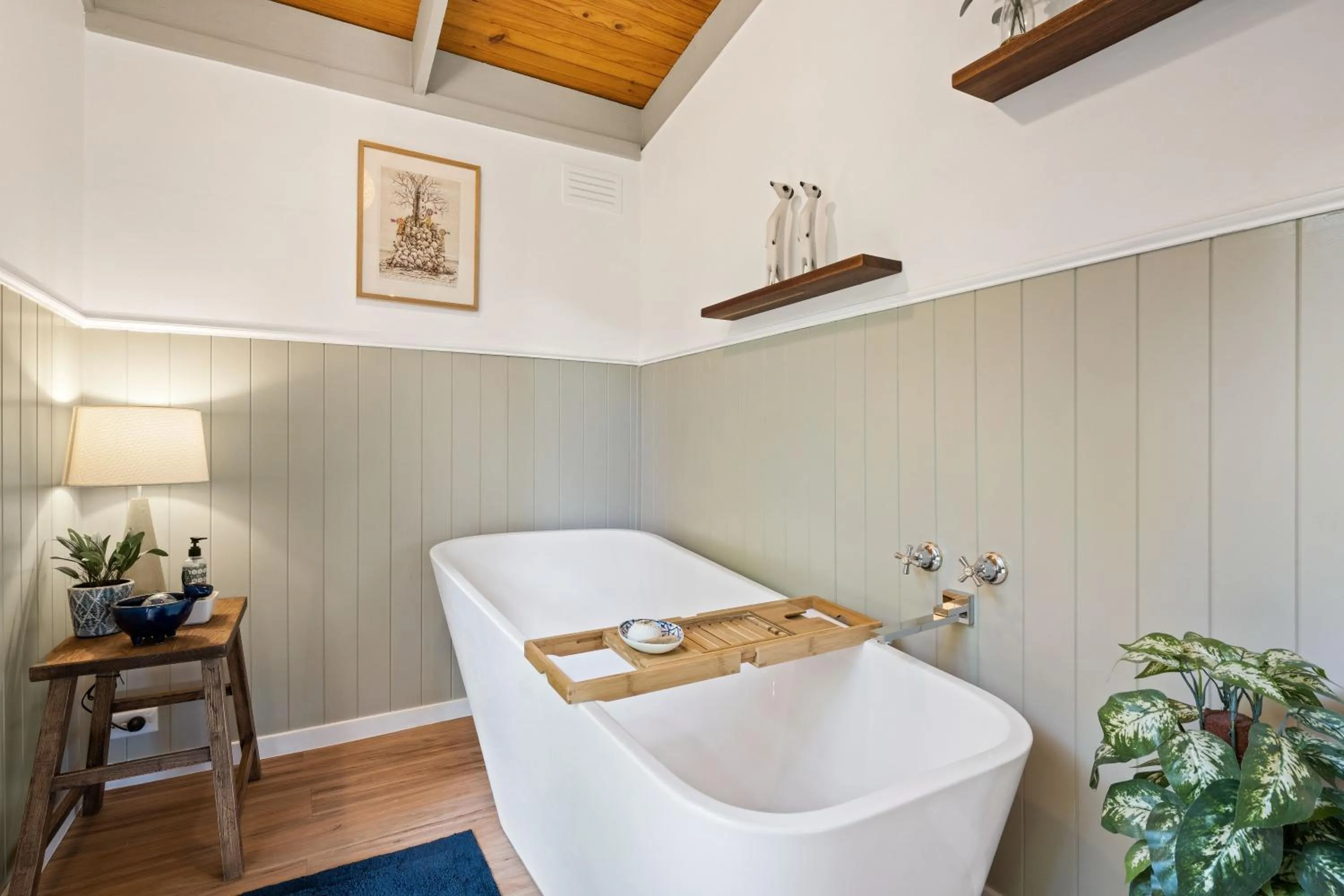 Bath in Kiewa Country Cottages