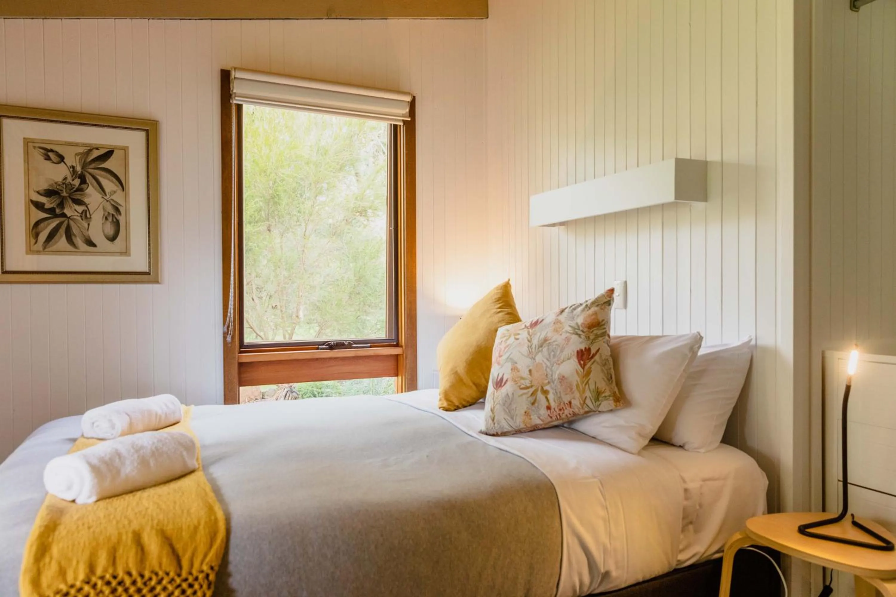 Bed in Kiewa Country Cottages