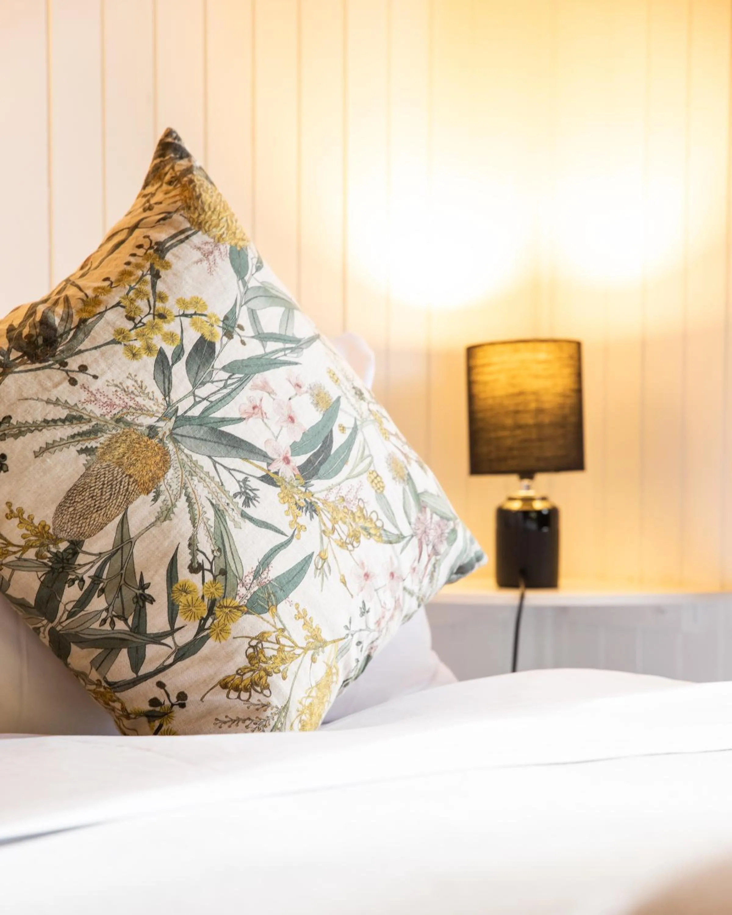 Bed in Kiewa Country Cottages