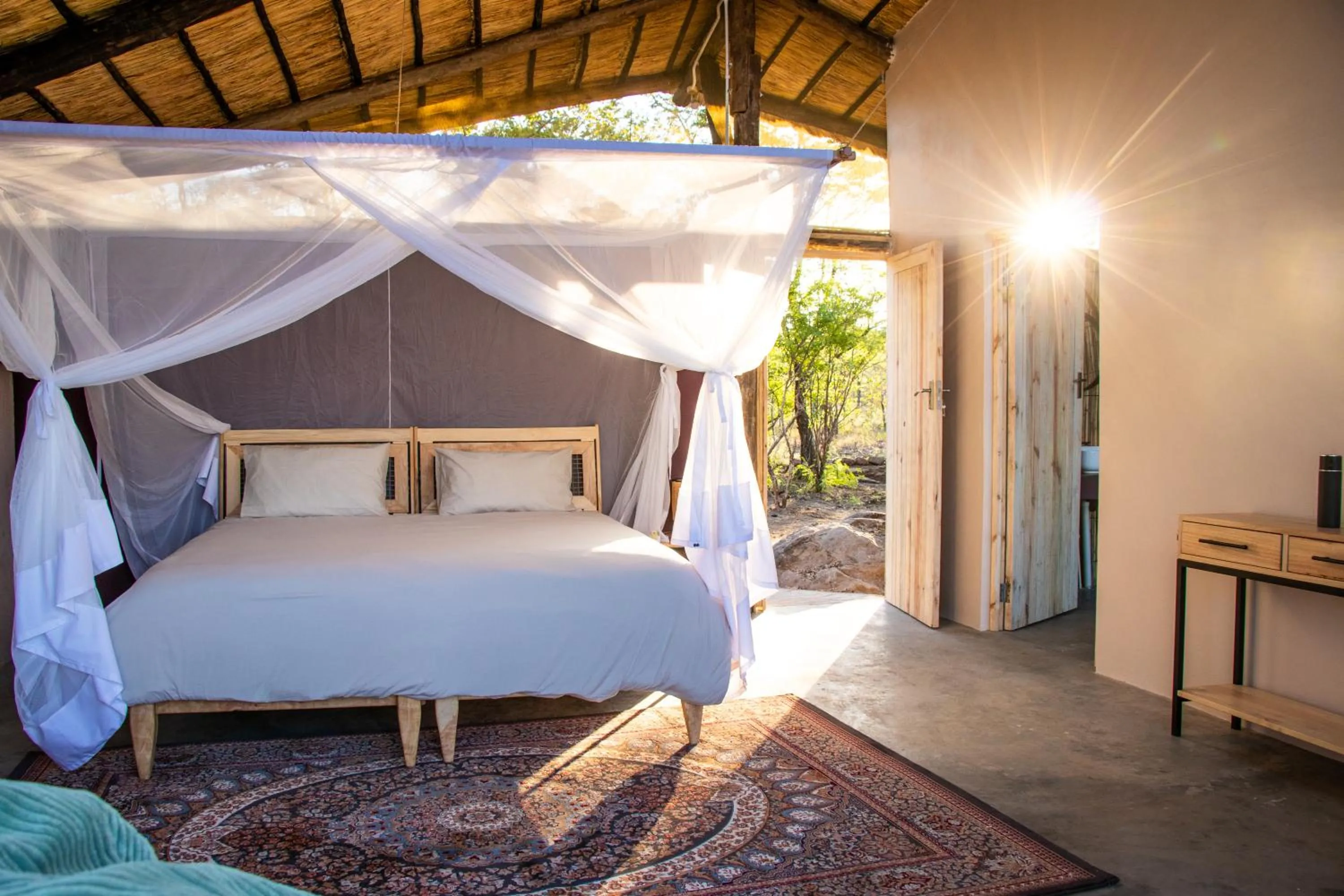Deluxe Double or Twin Room with River View - single occupancy in Taita Falcon Lodge