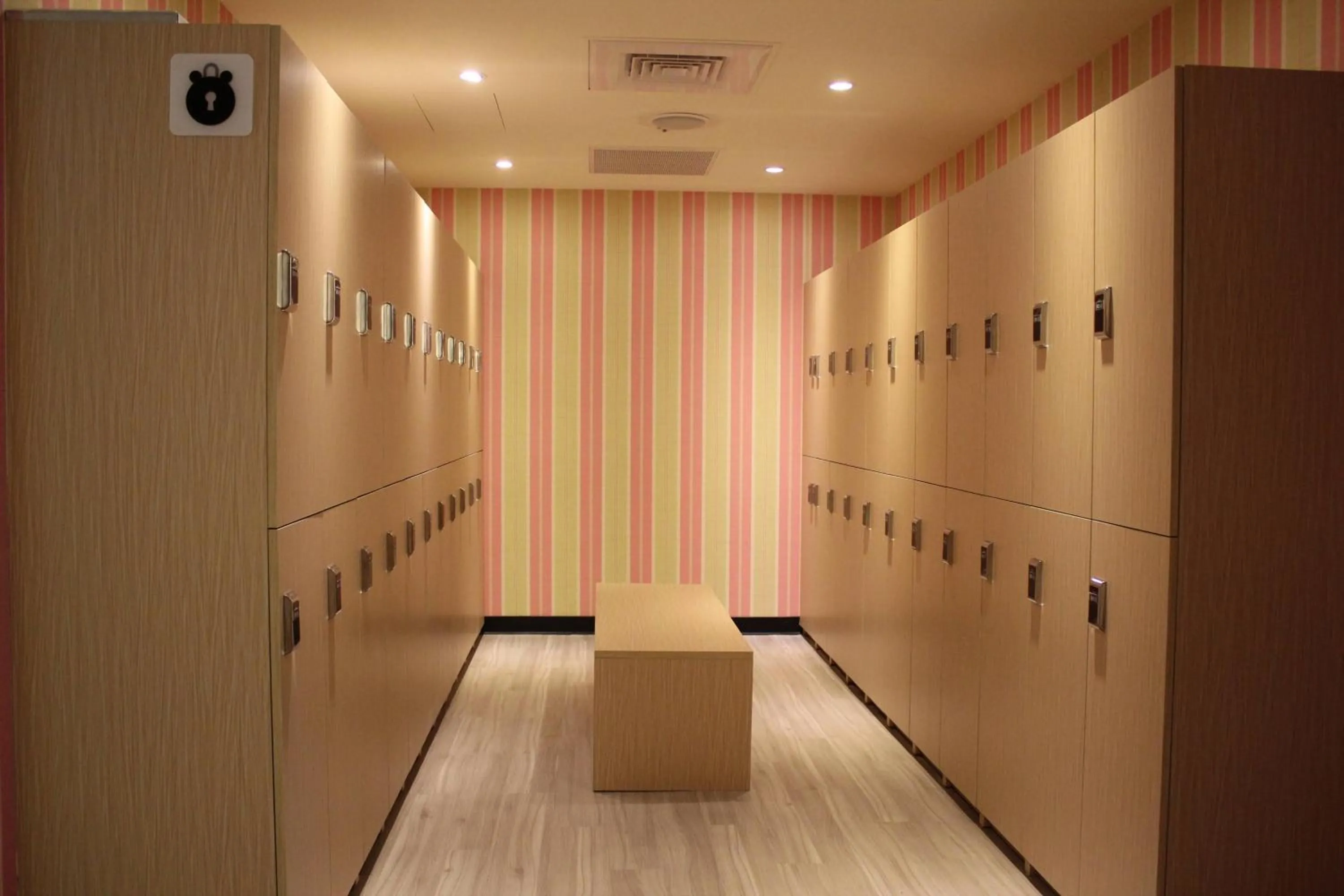 Hey Bear Capsule Hotel