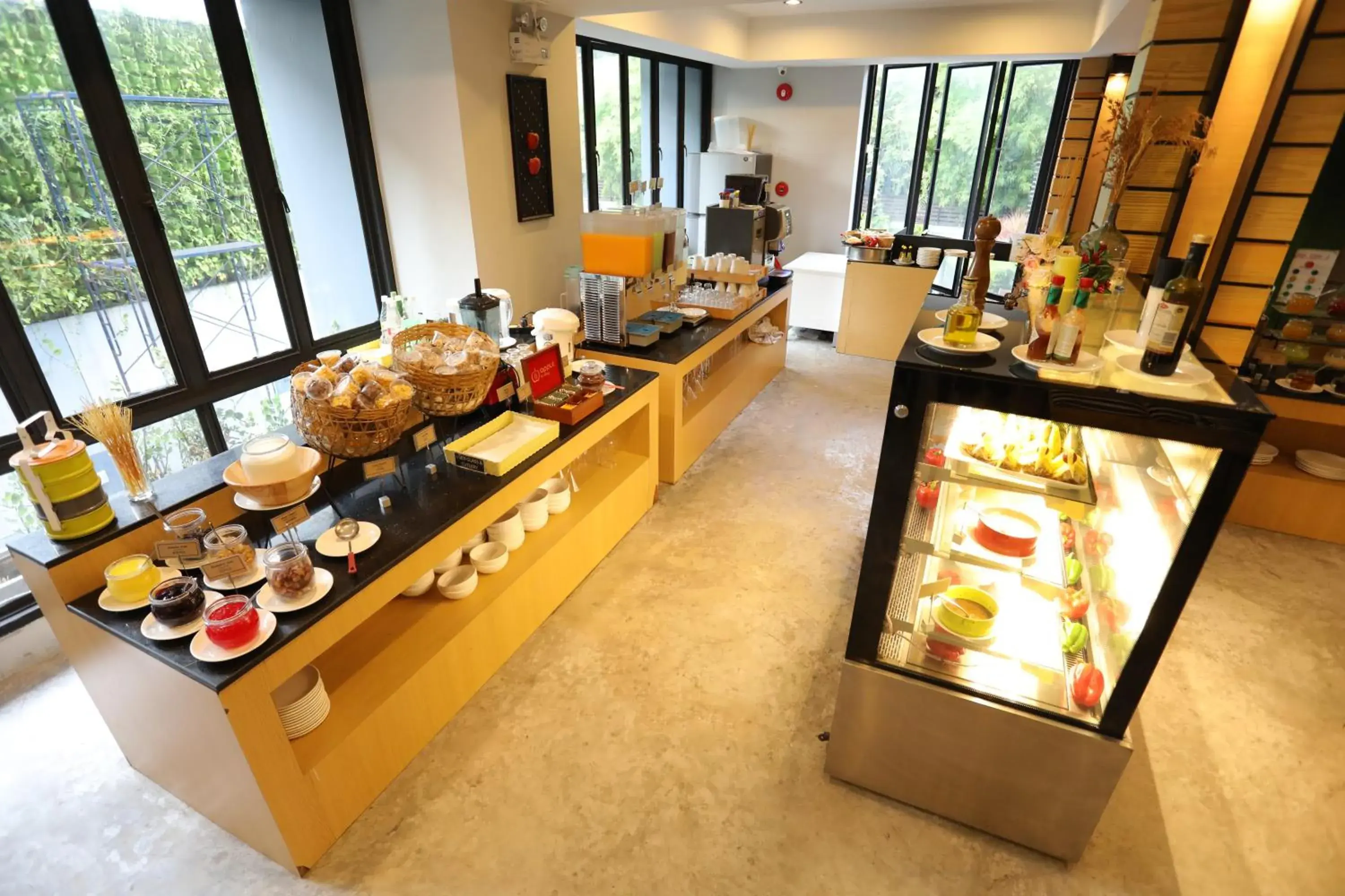 Restaurant/places to eat in Apple A Day Resort Krabi, Ao Nang Beach Restaurant/places to eat in Apple A Day Resort Krabi, Ao Nang Beach