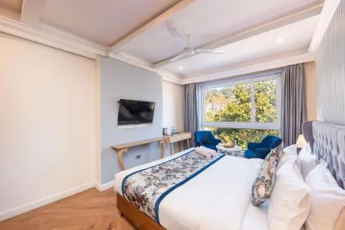 Hotel Sapling Mussoorie - 500 Mtr from Picture Palace Mall Road