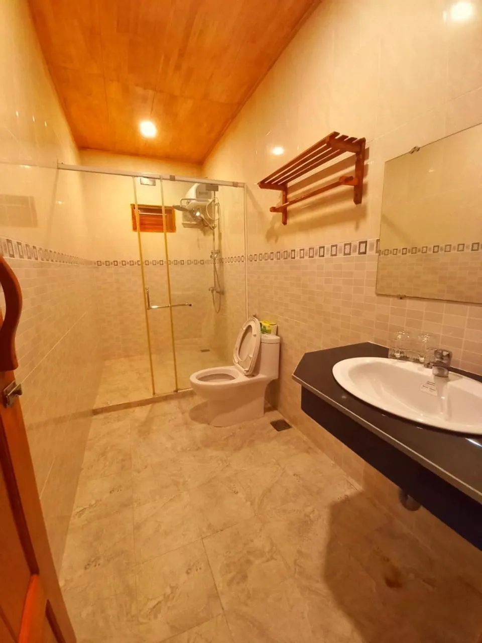 Bathroom in Free Beach Resort