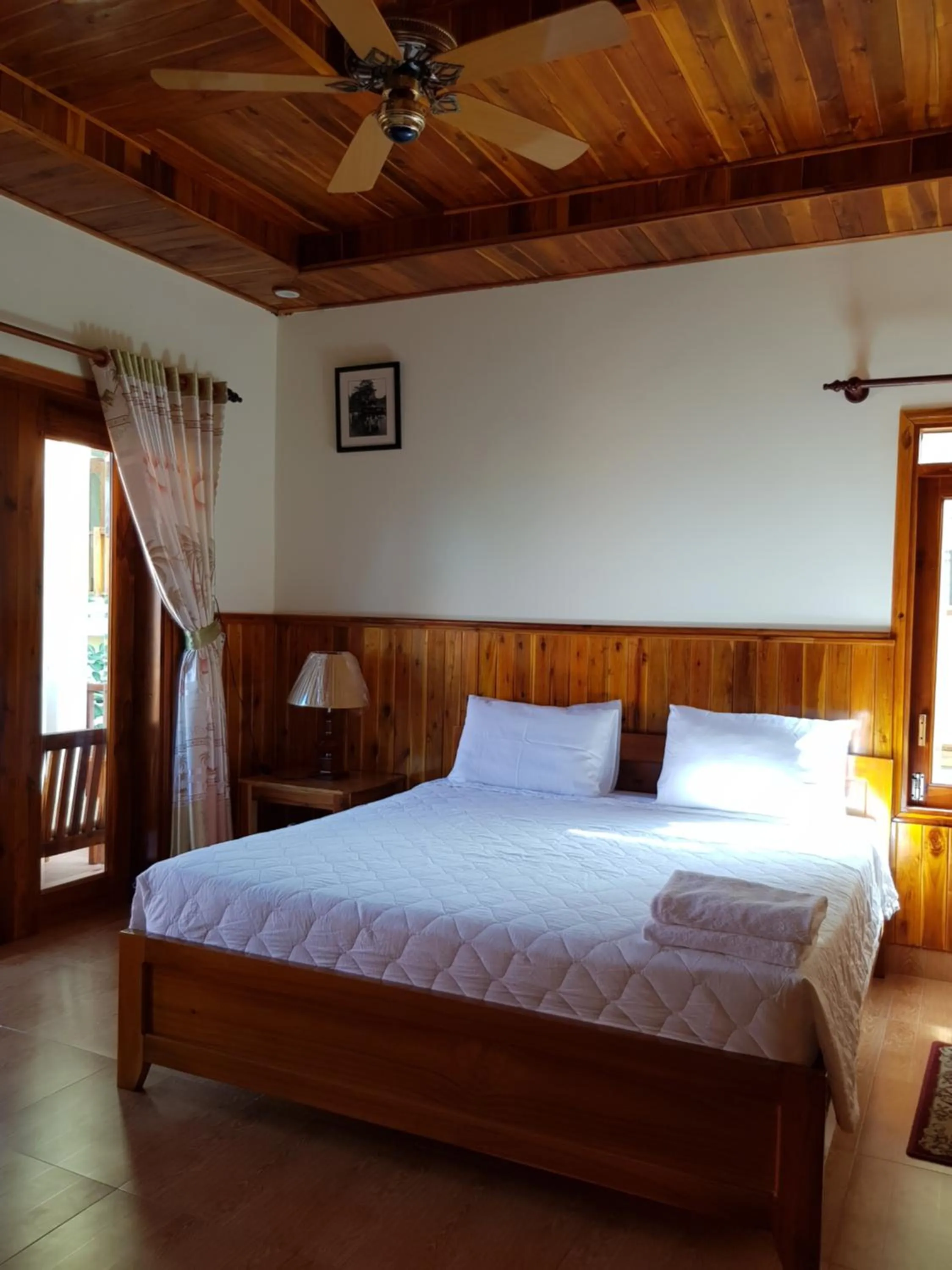 Bed in Free Beach Resort