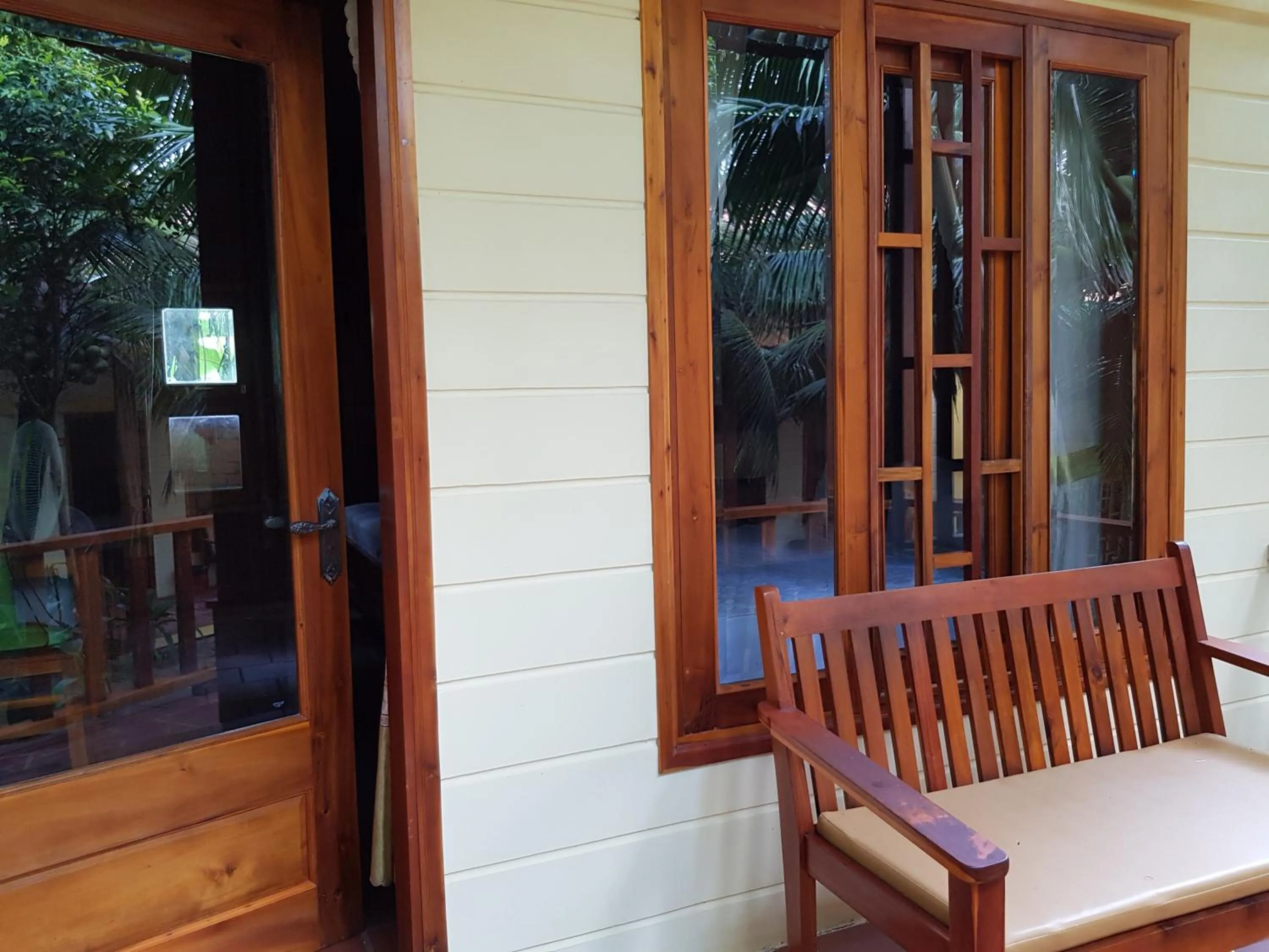 Location in Free Beach Resort