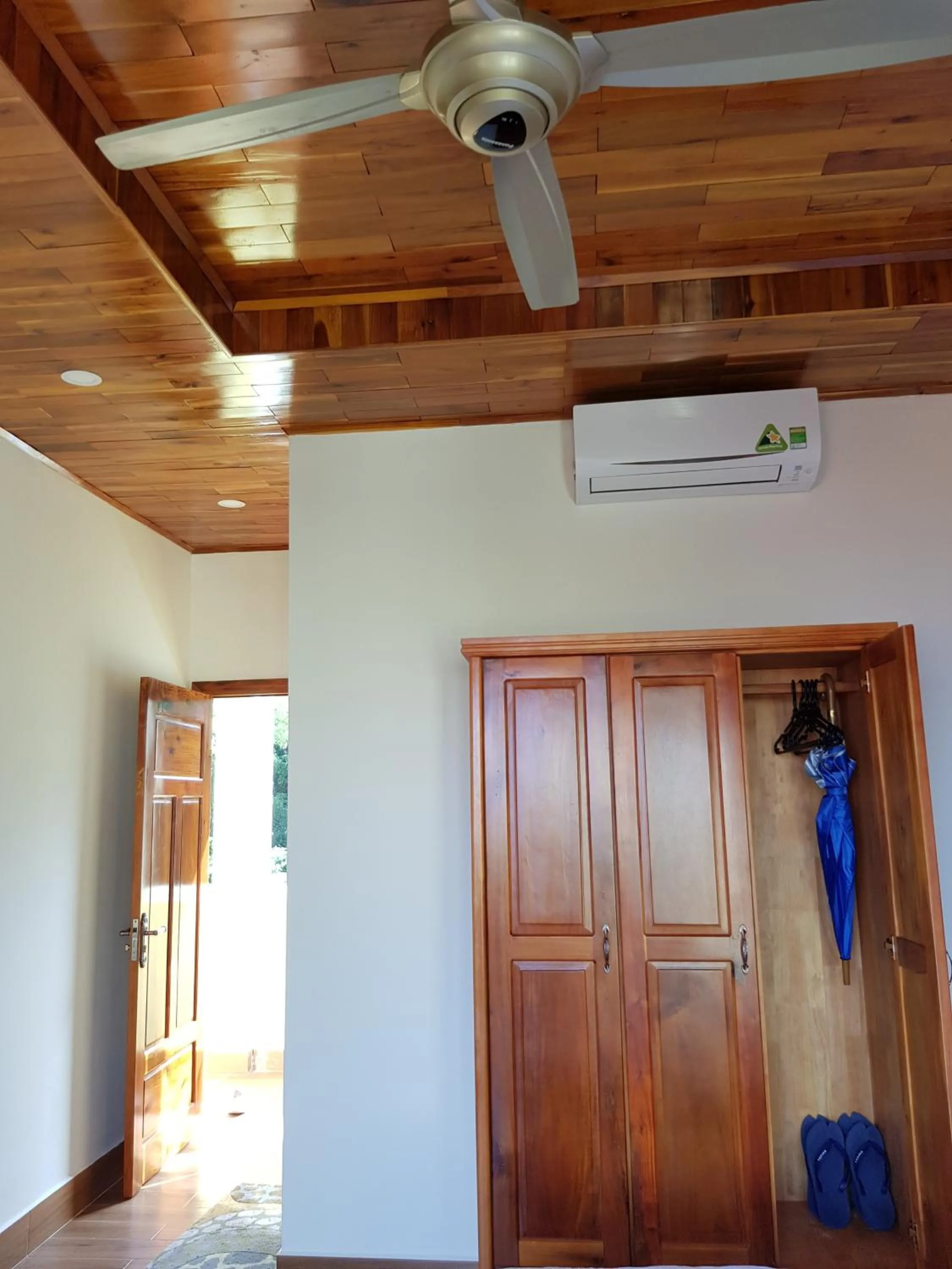 Bedroom in Free Beach Resort