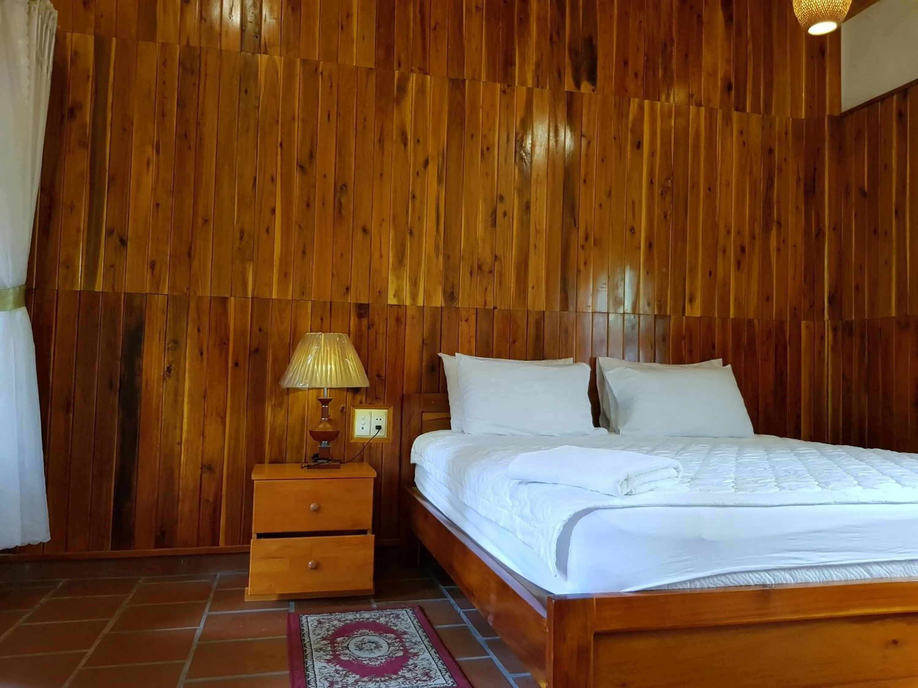 Bedroom, Bed in Free Beach Resort