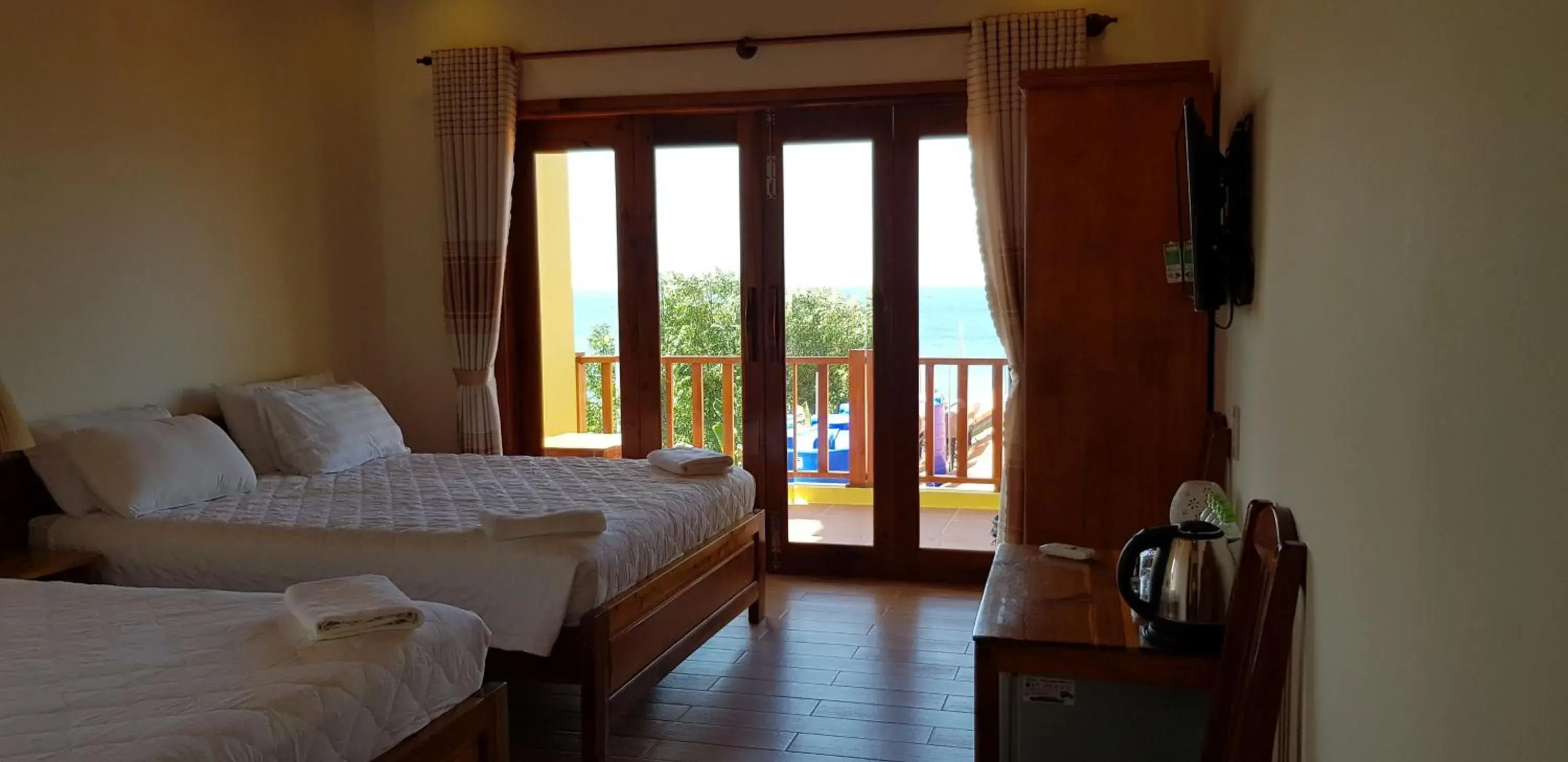 TV and multimedia, Bed in Free Beach Resort TV and multimedia, Bed in Free Beach Resort