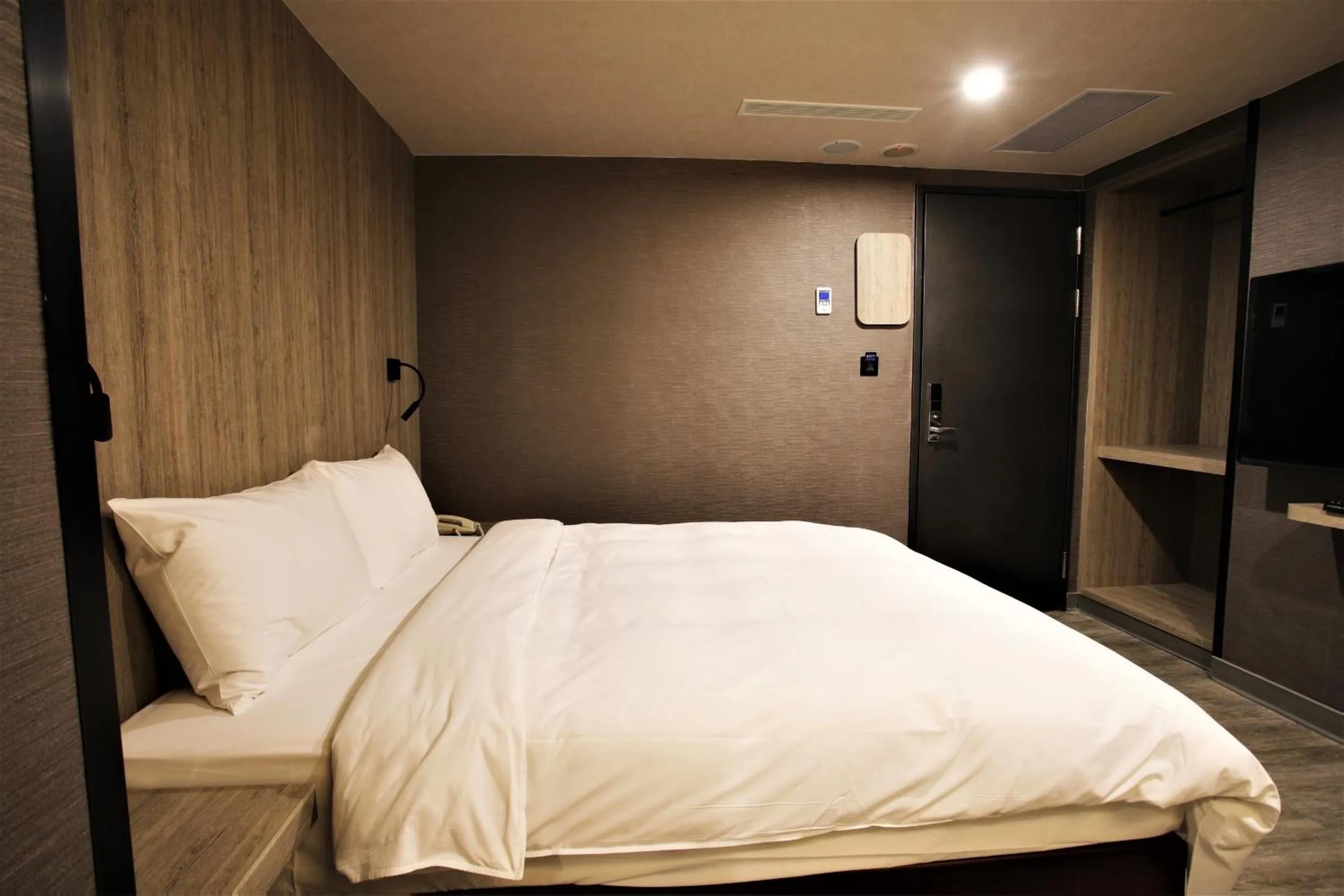 Bed in Golden Home Hotel