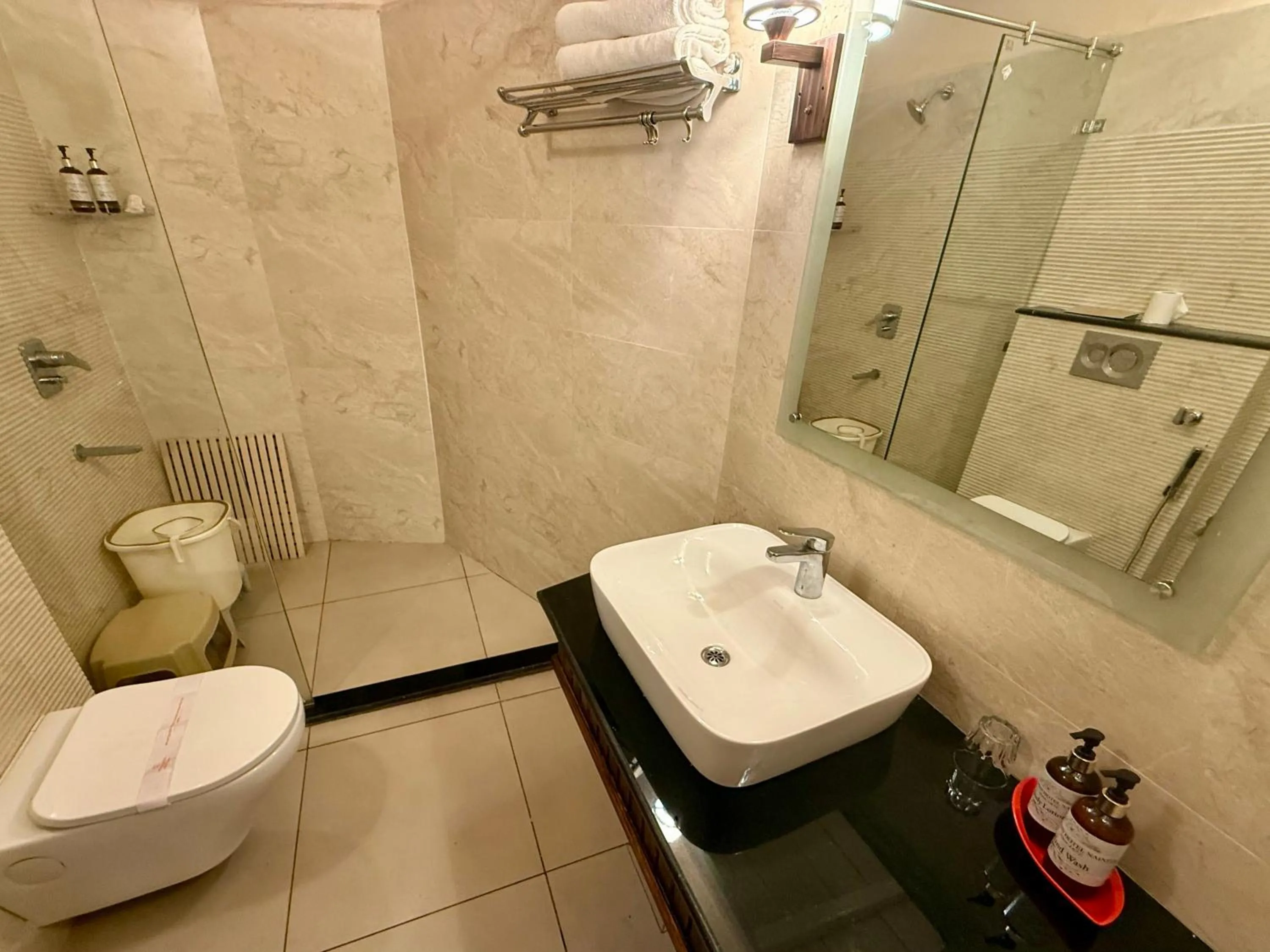 Deluxe Double Room in The Grand Hotel, Nainital