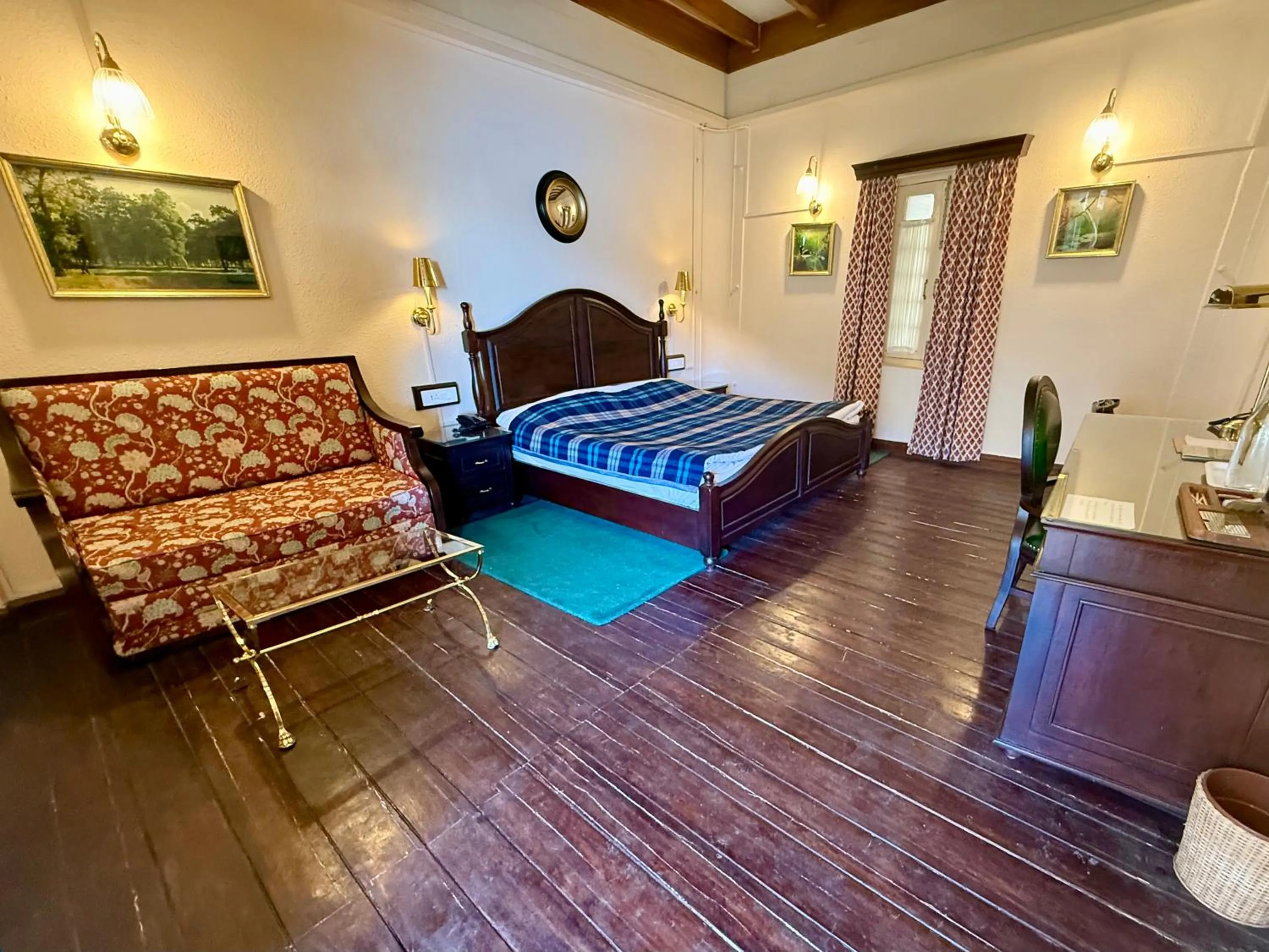 Deluxe Double Room in The Grand Hotel, Nainital