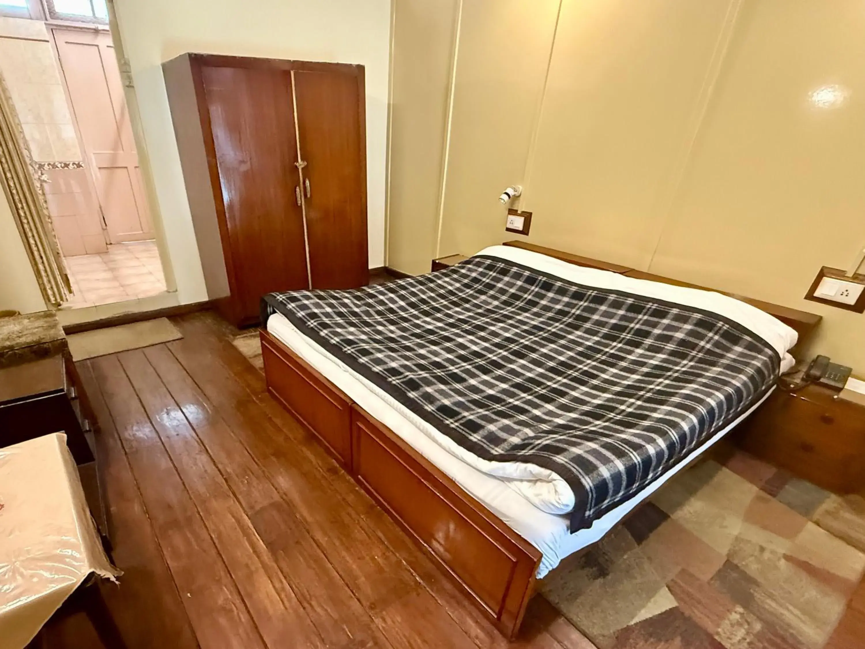 Suite with Lake View in The Grand Hotel, Nainital Suite with Lake View in The Grand Hotel, Nainital