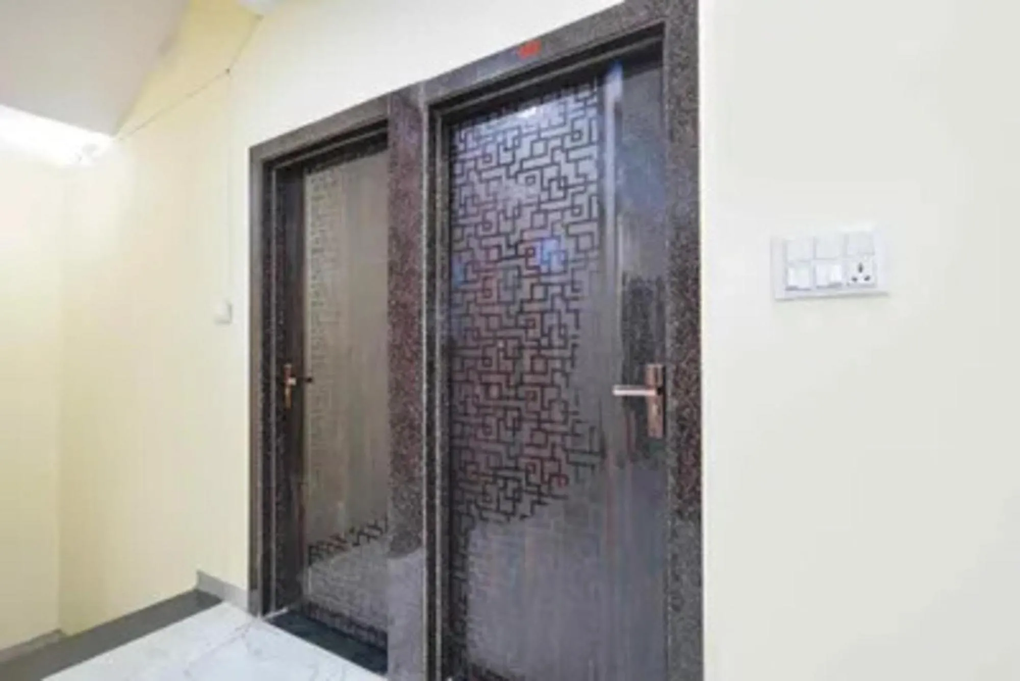 Lobby or reception in FabHotel Devs Inn