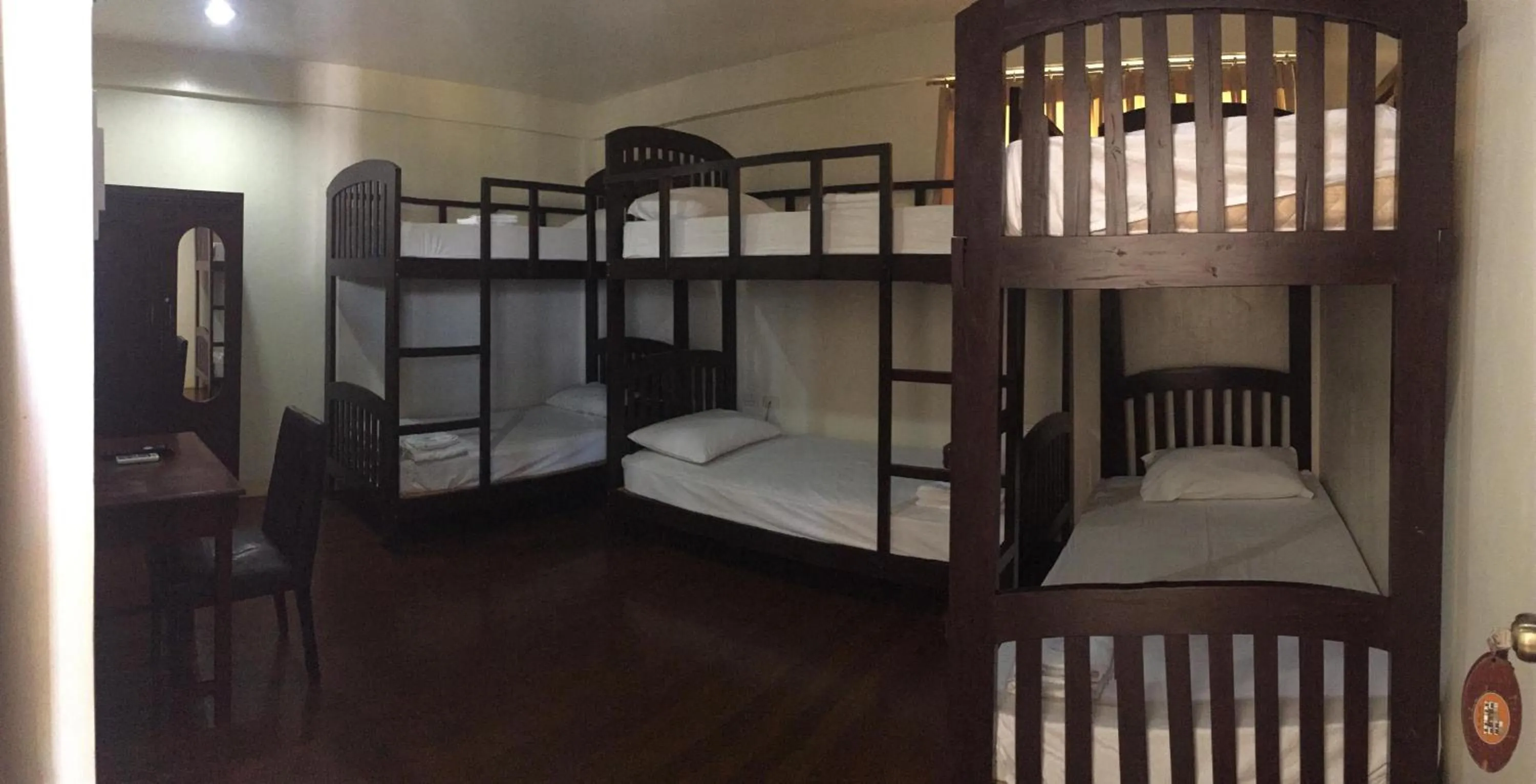 bunk bed, Bed in Metro Vigan Inn