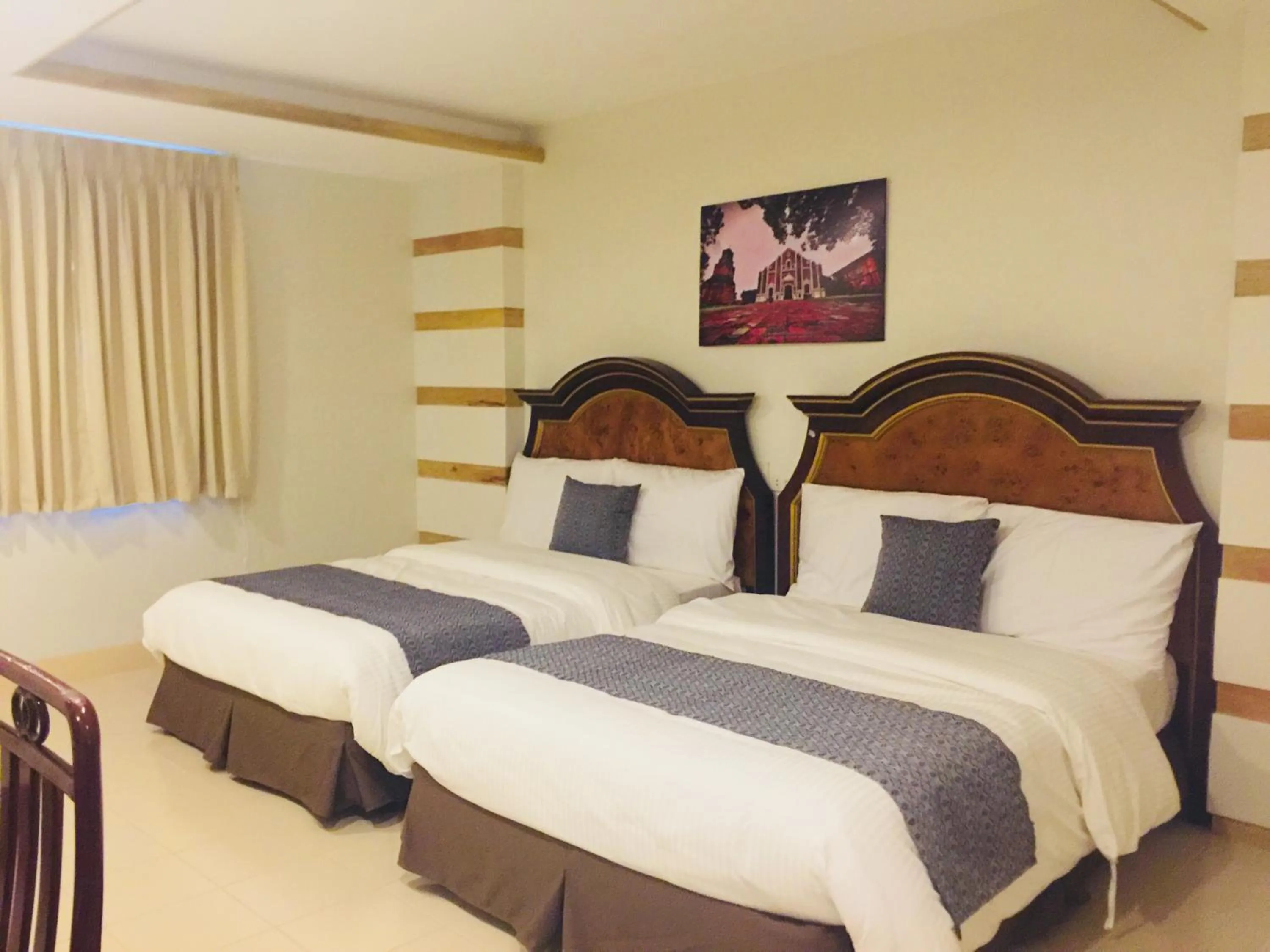 Bedroom, Bed in Metro Vigan Inn