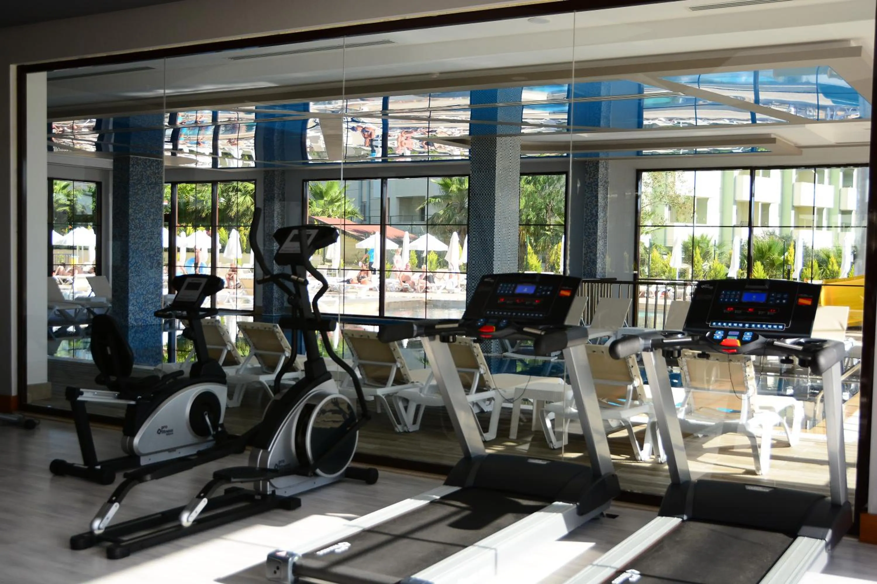 Day in Glamour Resort & SPA