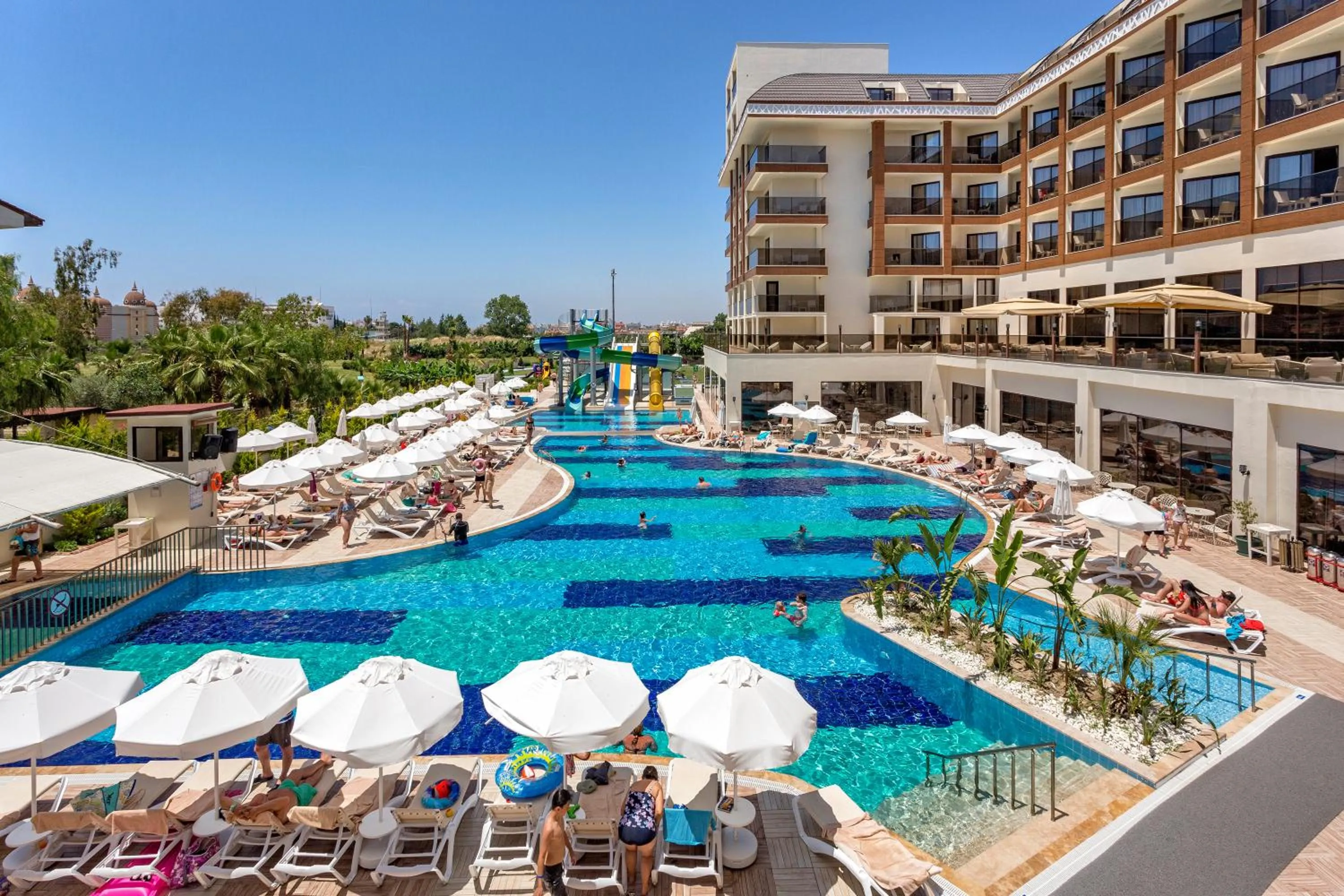 Swimming pool in Glamour Resort & SPA