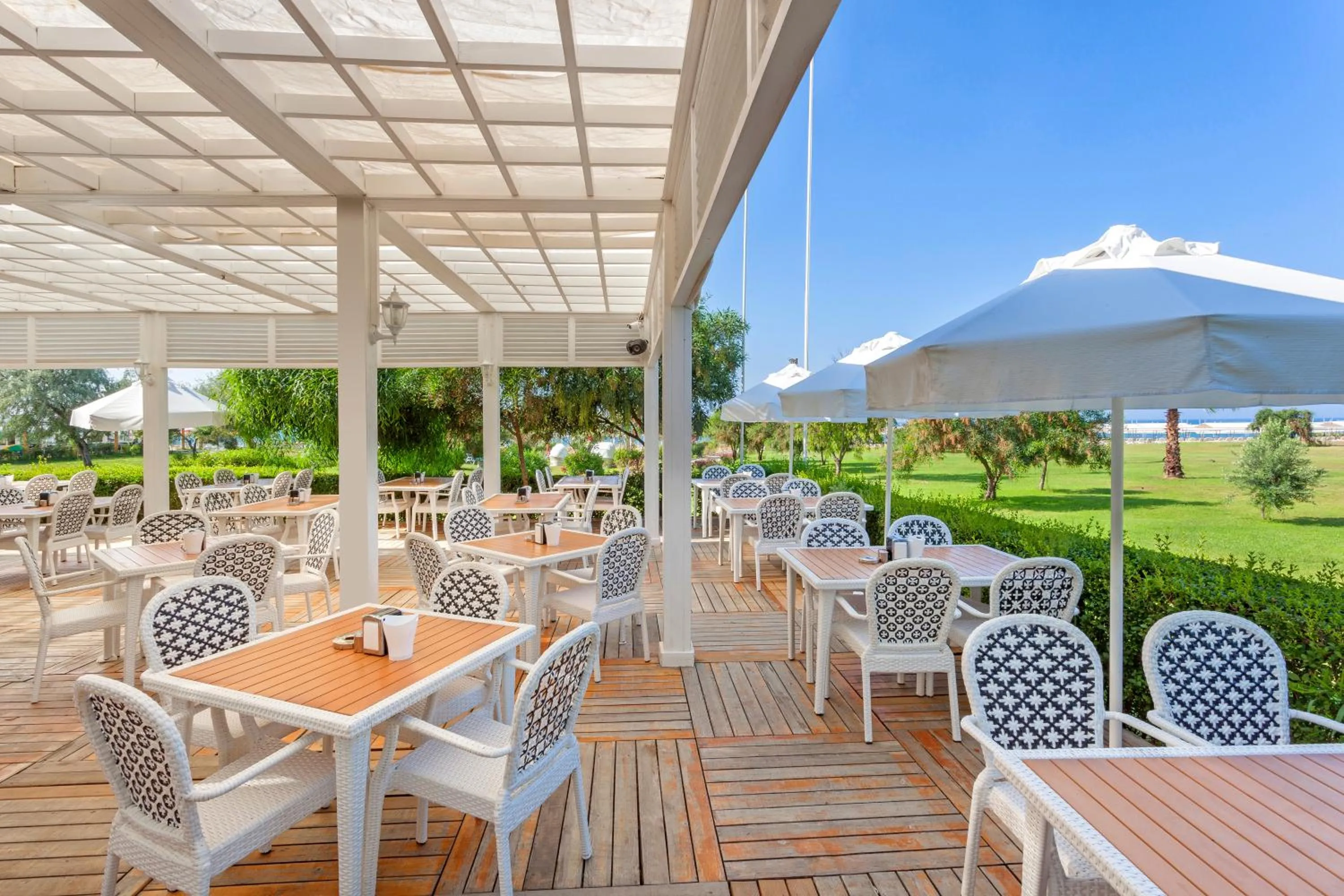 Beach in Glamour Resort & SPA