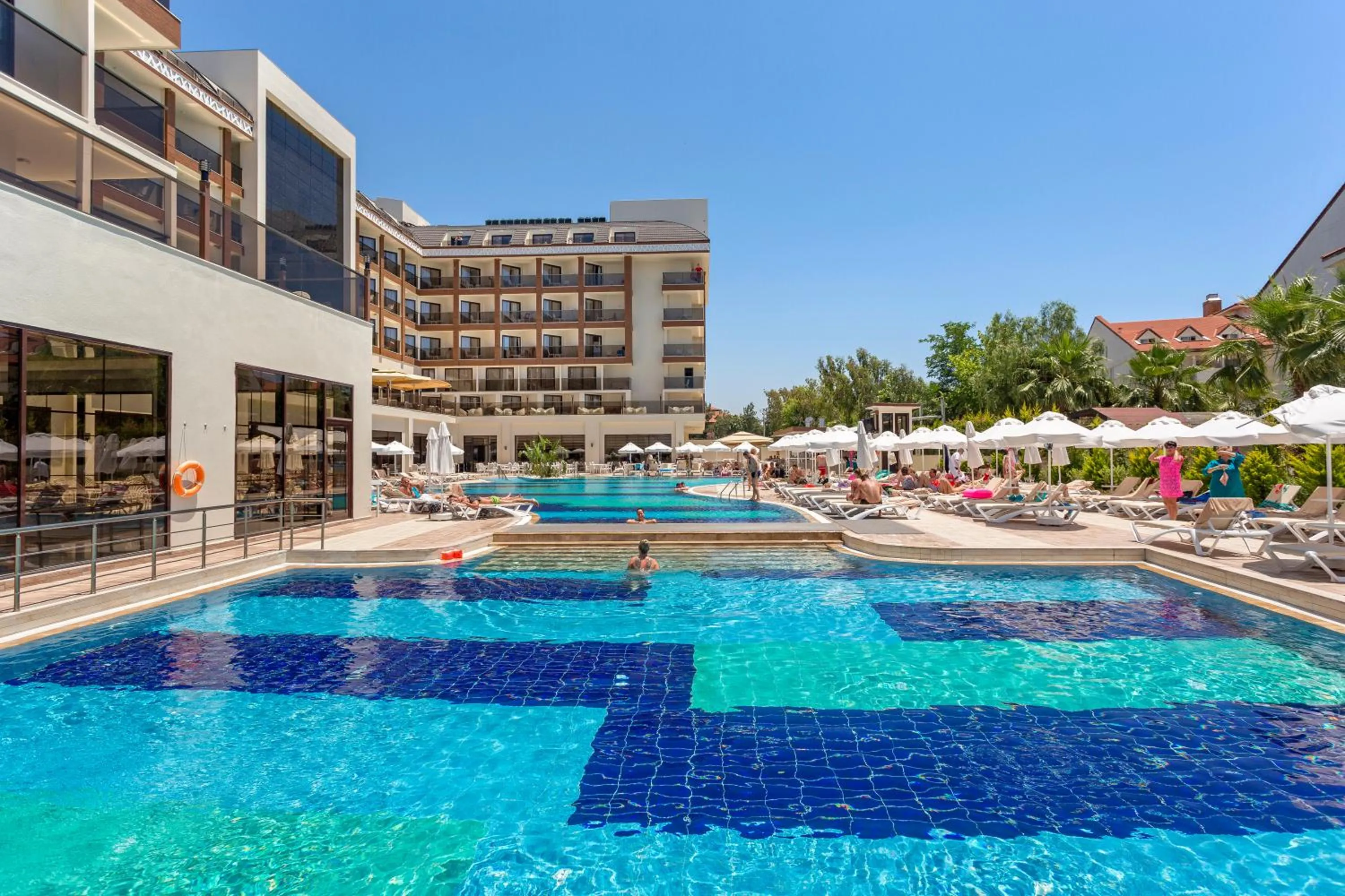 Swimming pool in Glamour Resort & SPA