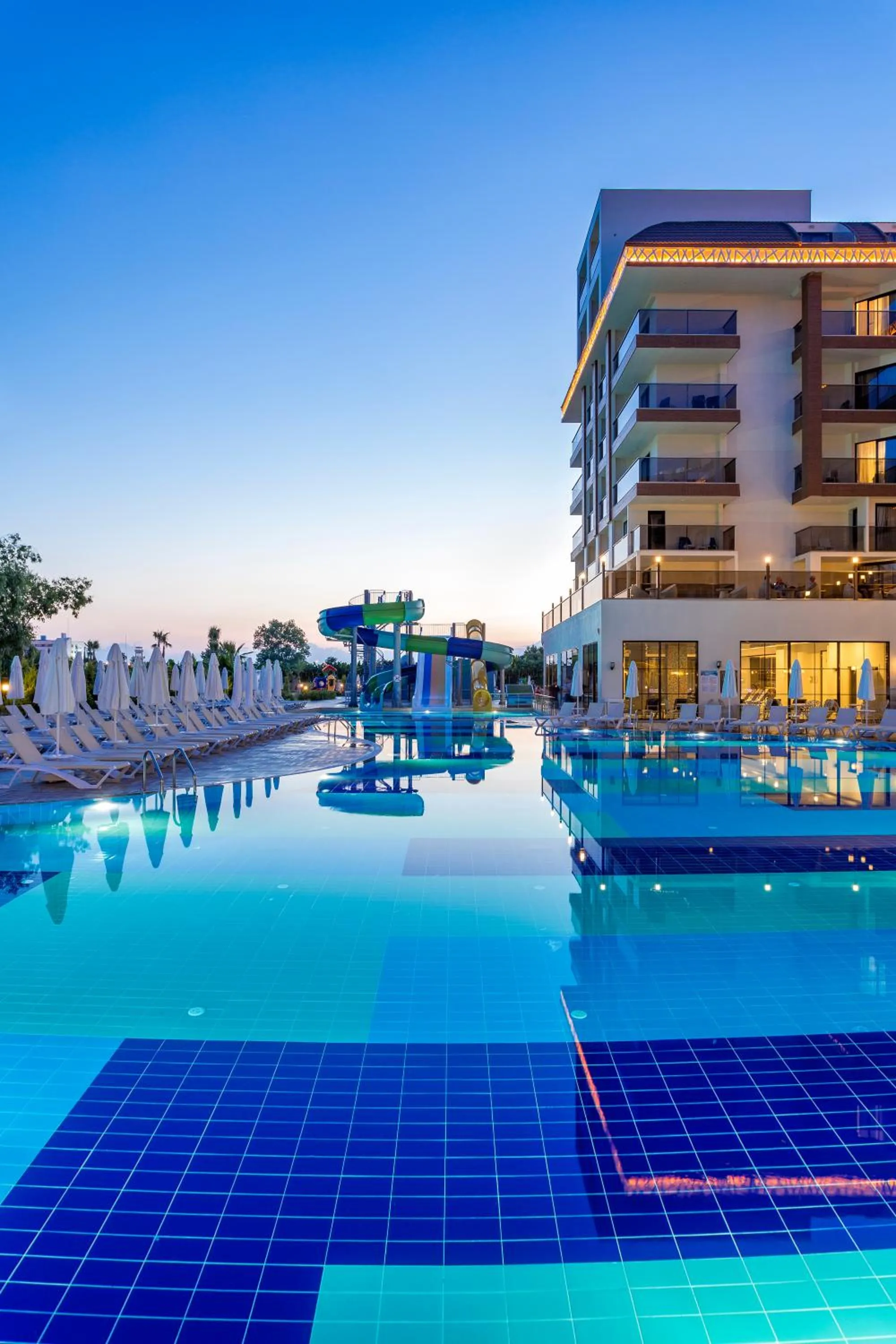 Swimming pool in Glamour Resort & SPA