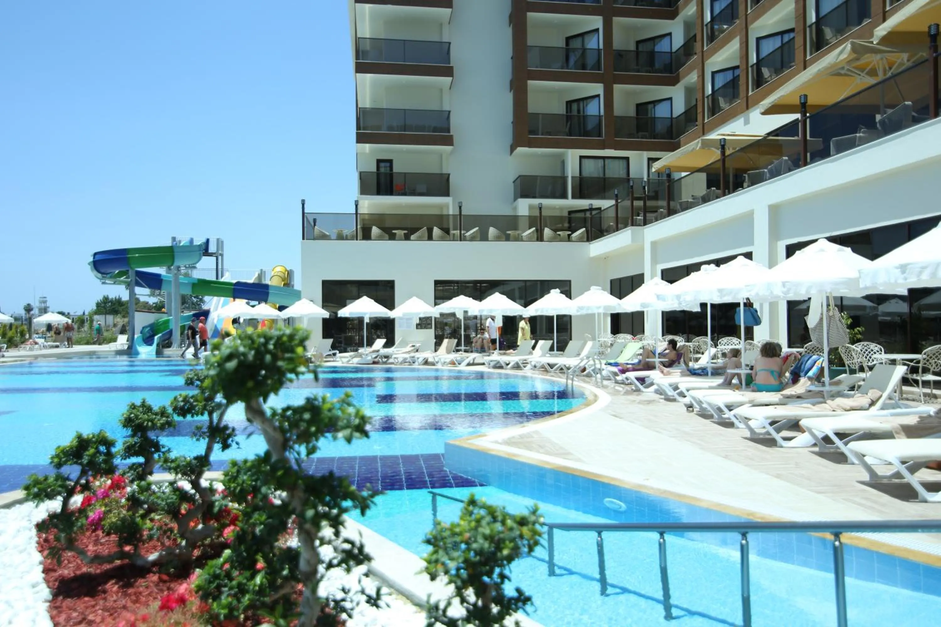 Day in Glamour Resort & SPA