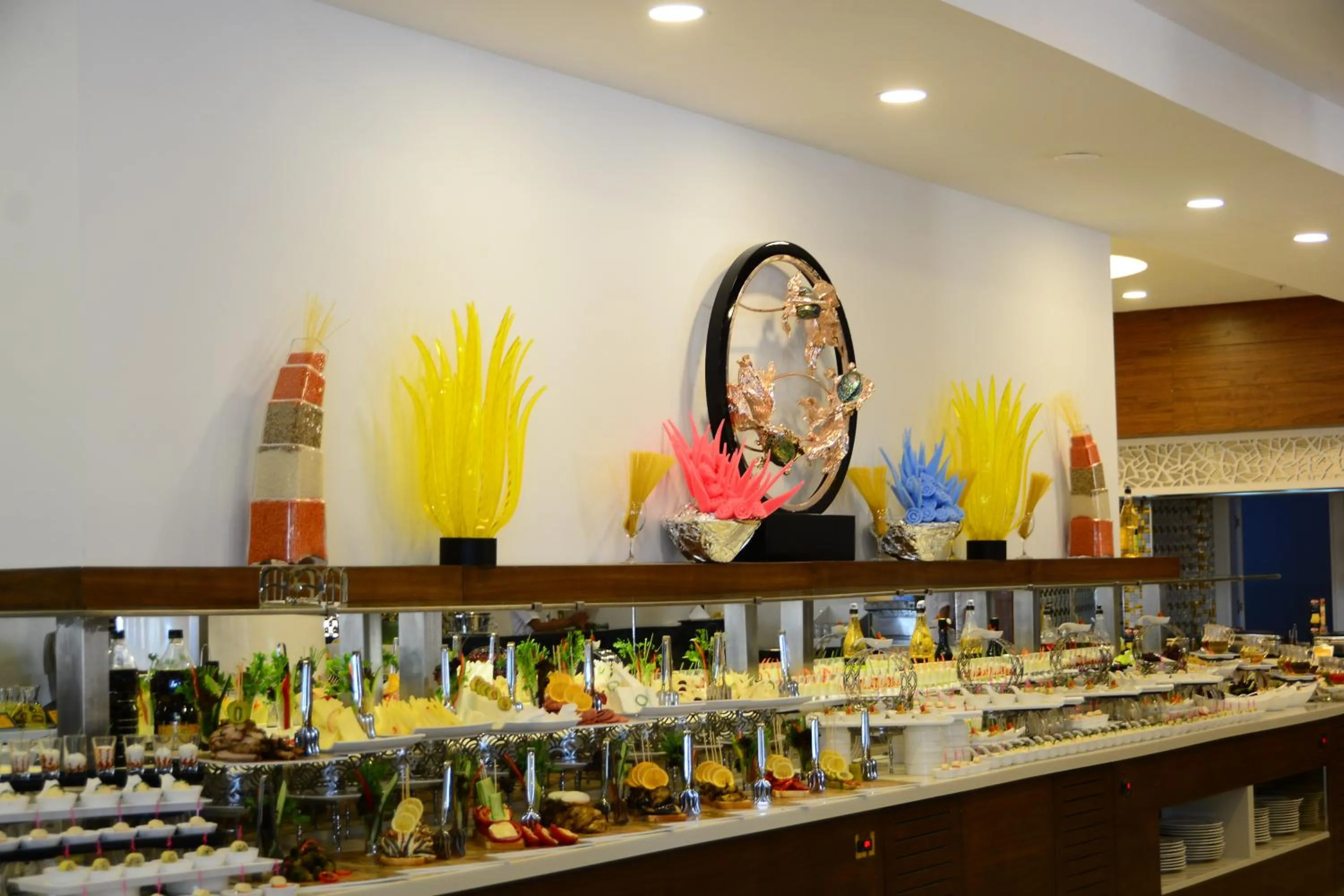 Food in Glamour Resort & SPA
