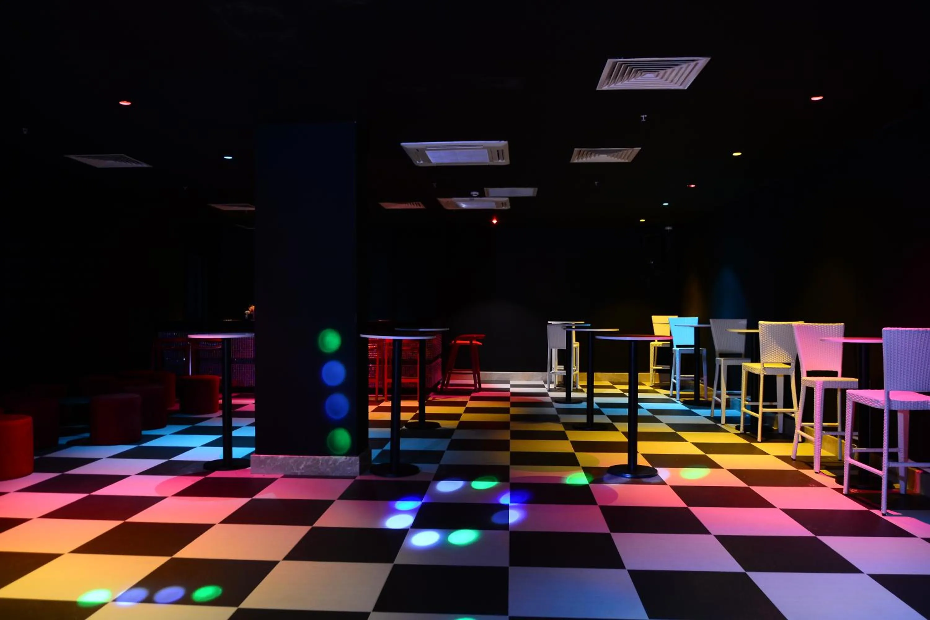 Nightclub / DJ in Glamour Resort & SPA