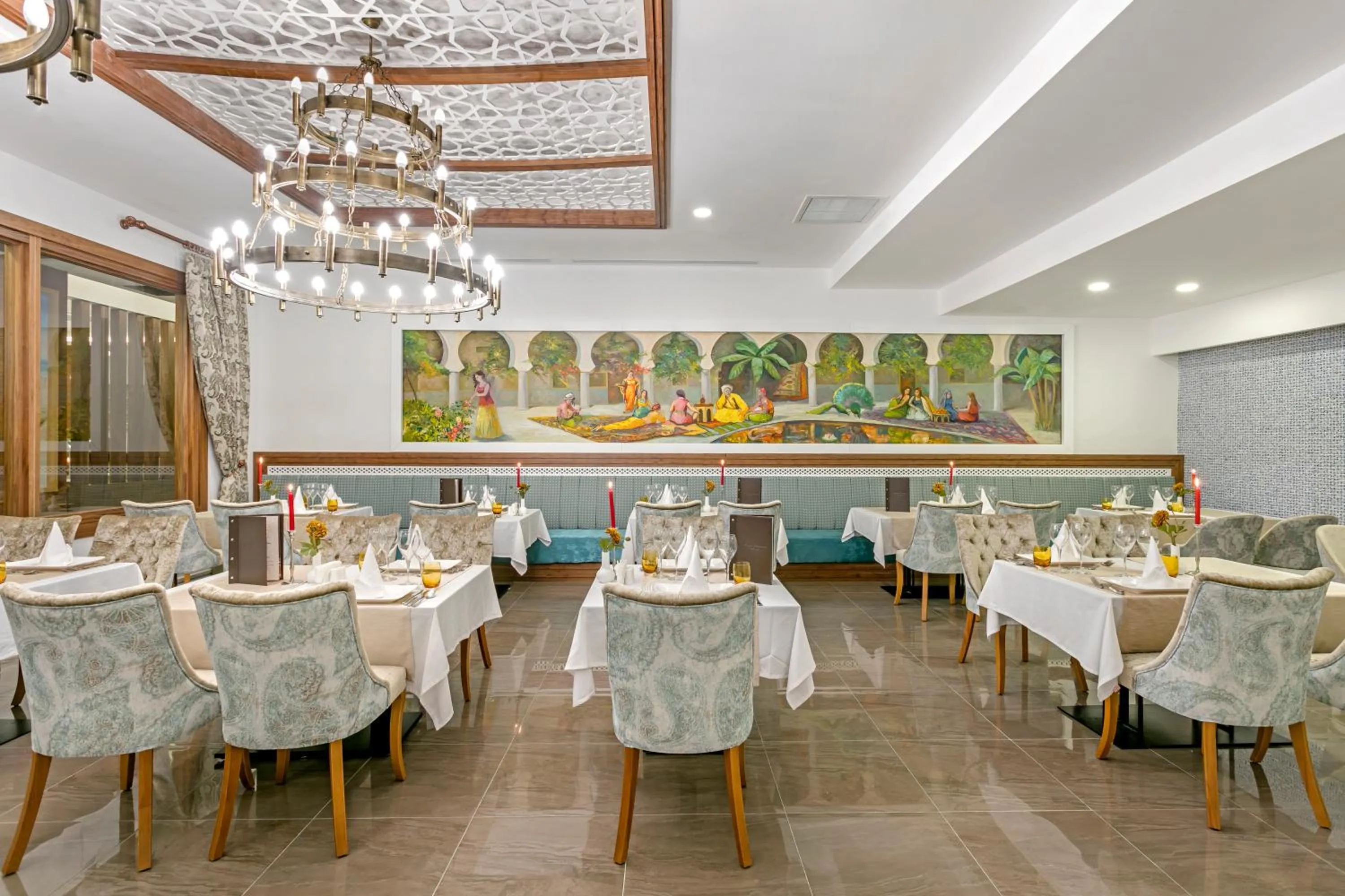 Restaurant/places to eat in Glamour Resort & SPA