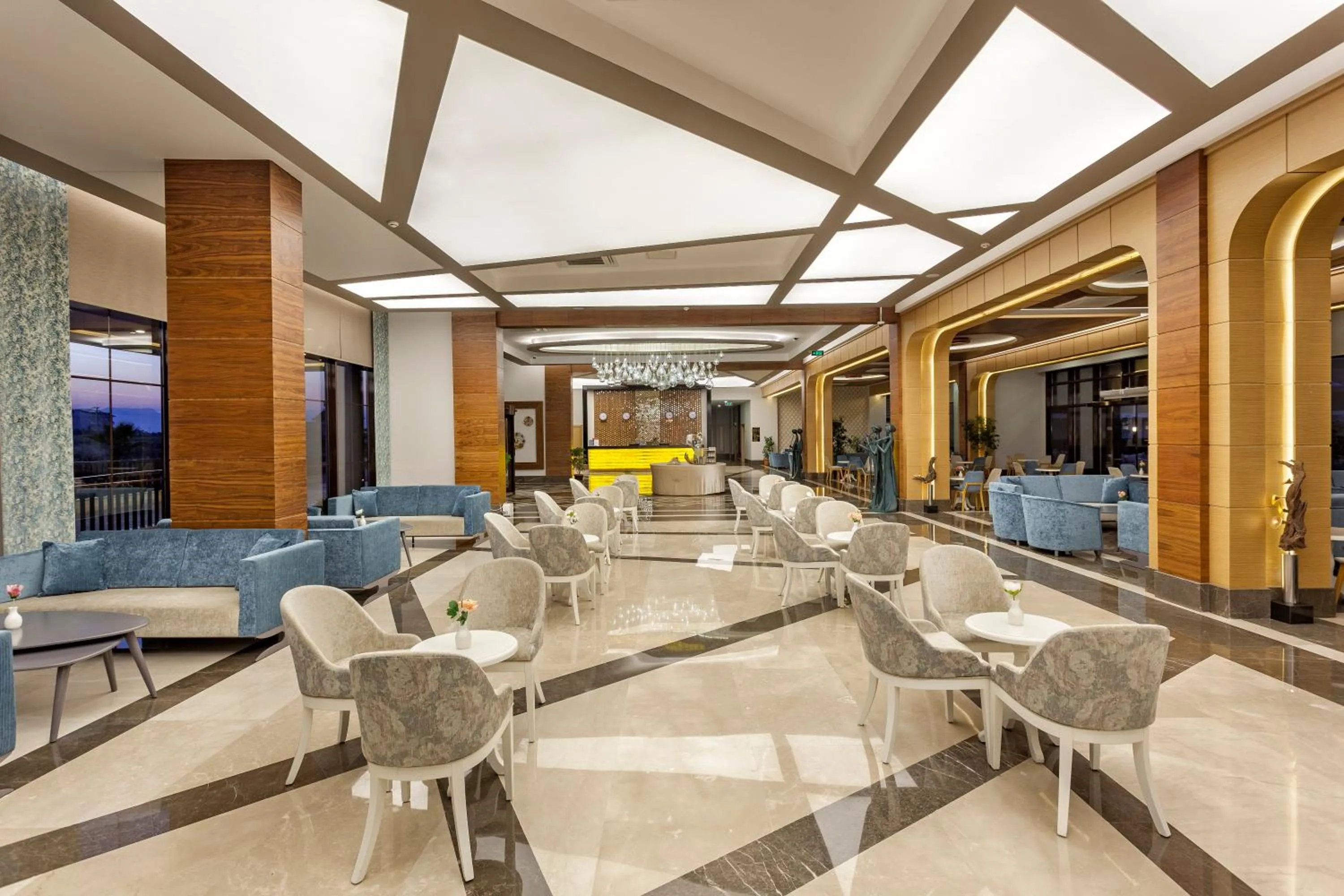 Lobby or reception in Glamour Resort & SPA