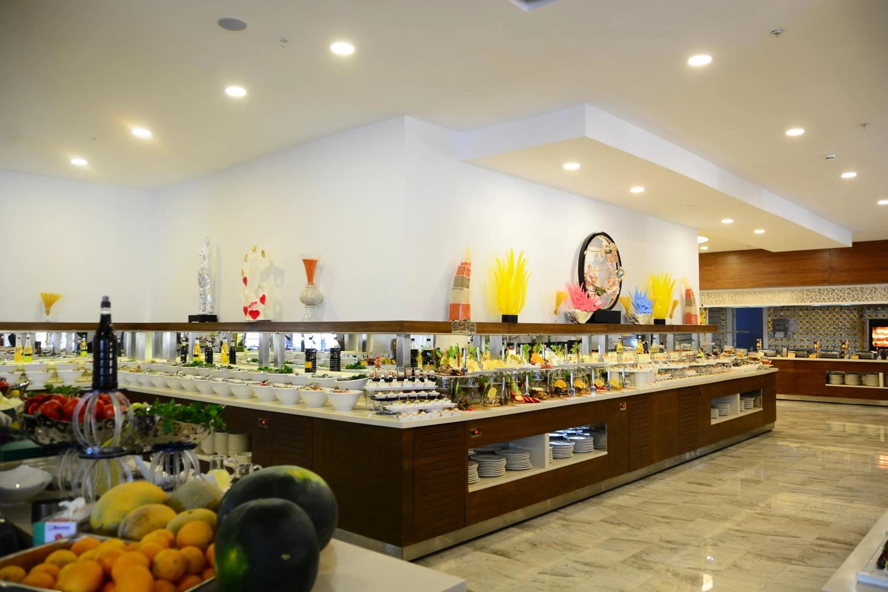 Food in Glamour Resort & SPA