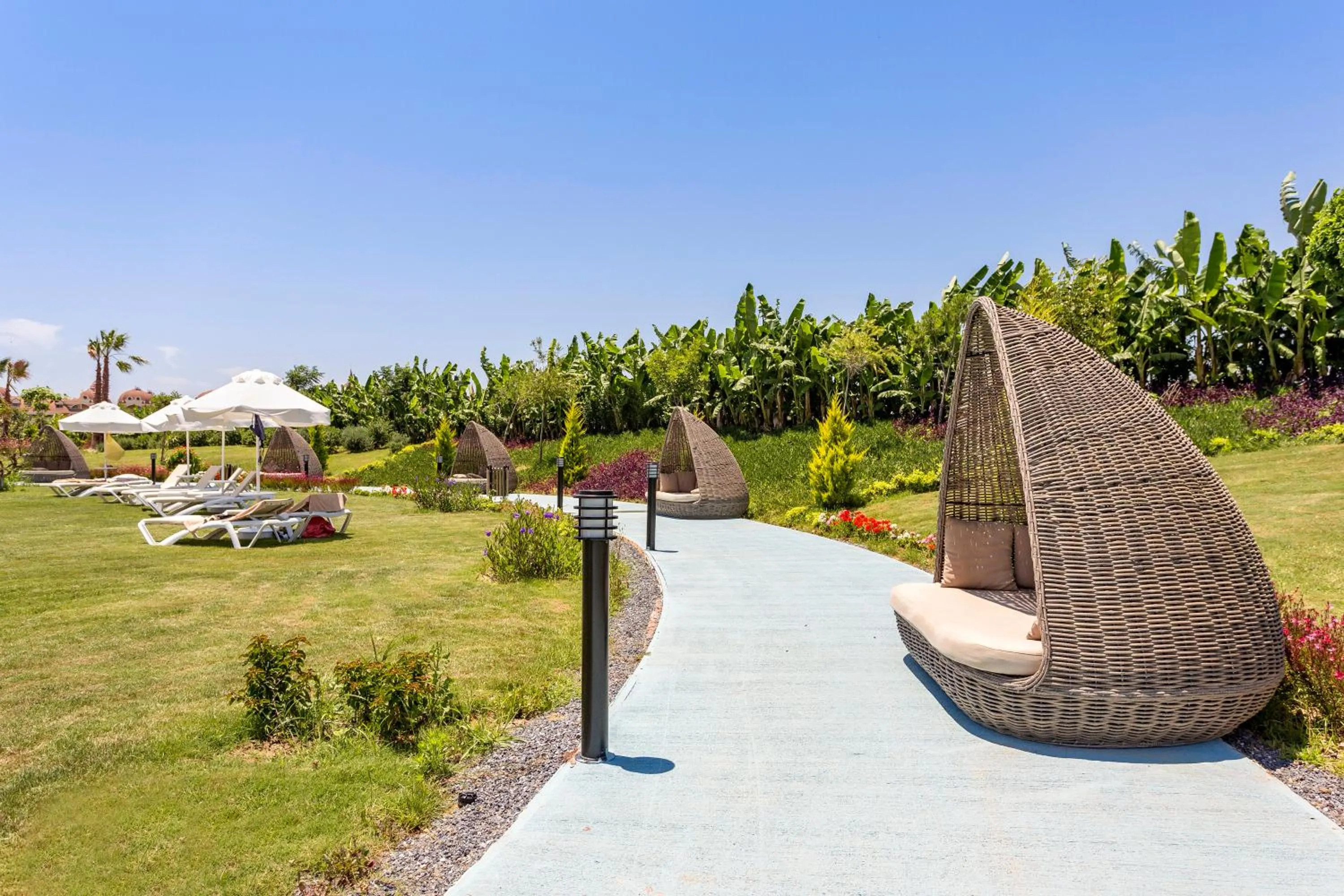 Garden in Glamour Resort & SPA