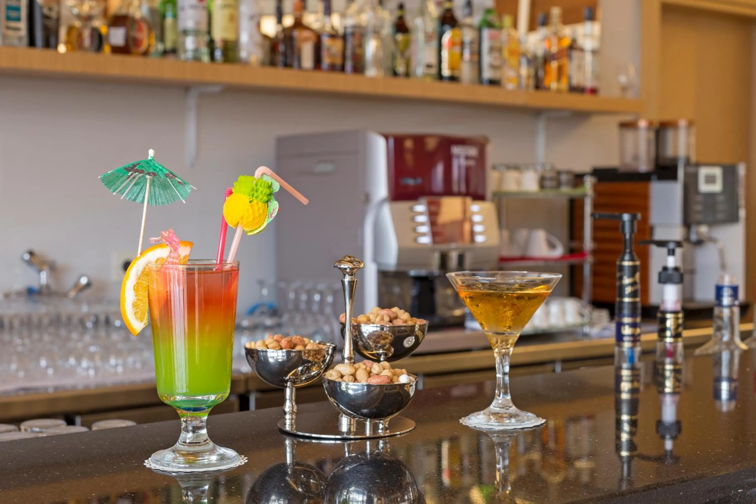 Alcoholic drinks in Glamour Resort & SPA