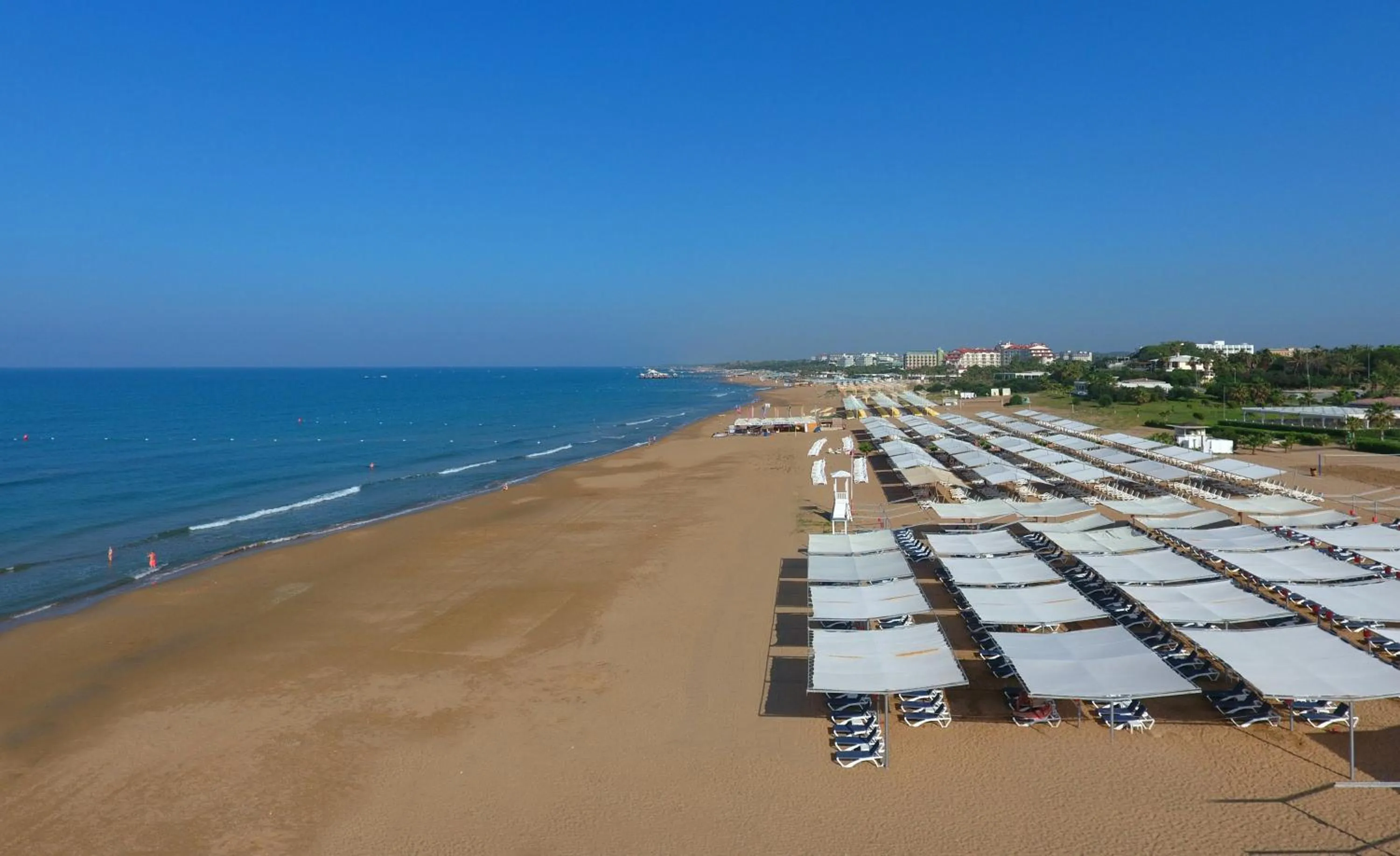 Beach in Glamour Resort & SPA