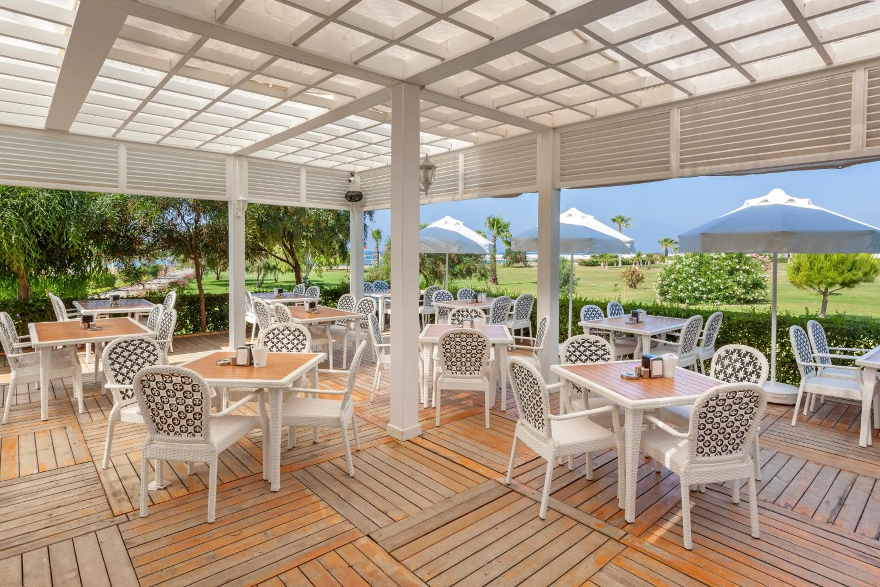 Beach in Glamour Resort & SPA