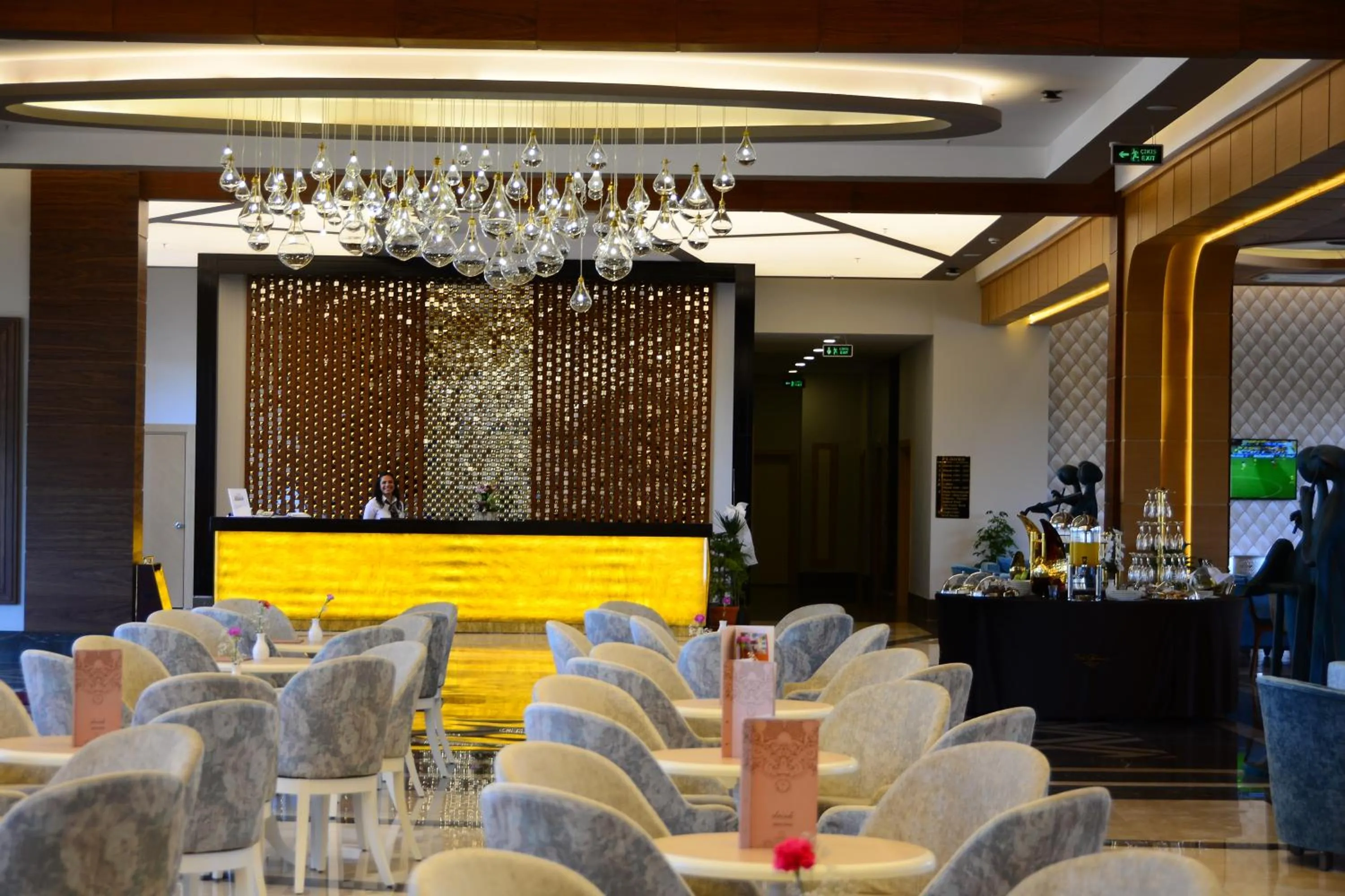 Restaurant/places to eat in Glamour Resort & SPA